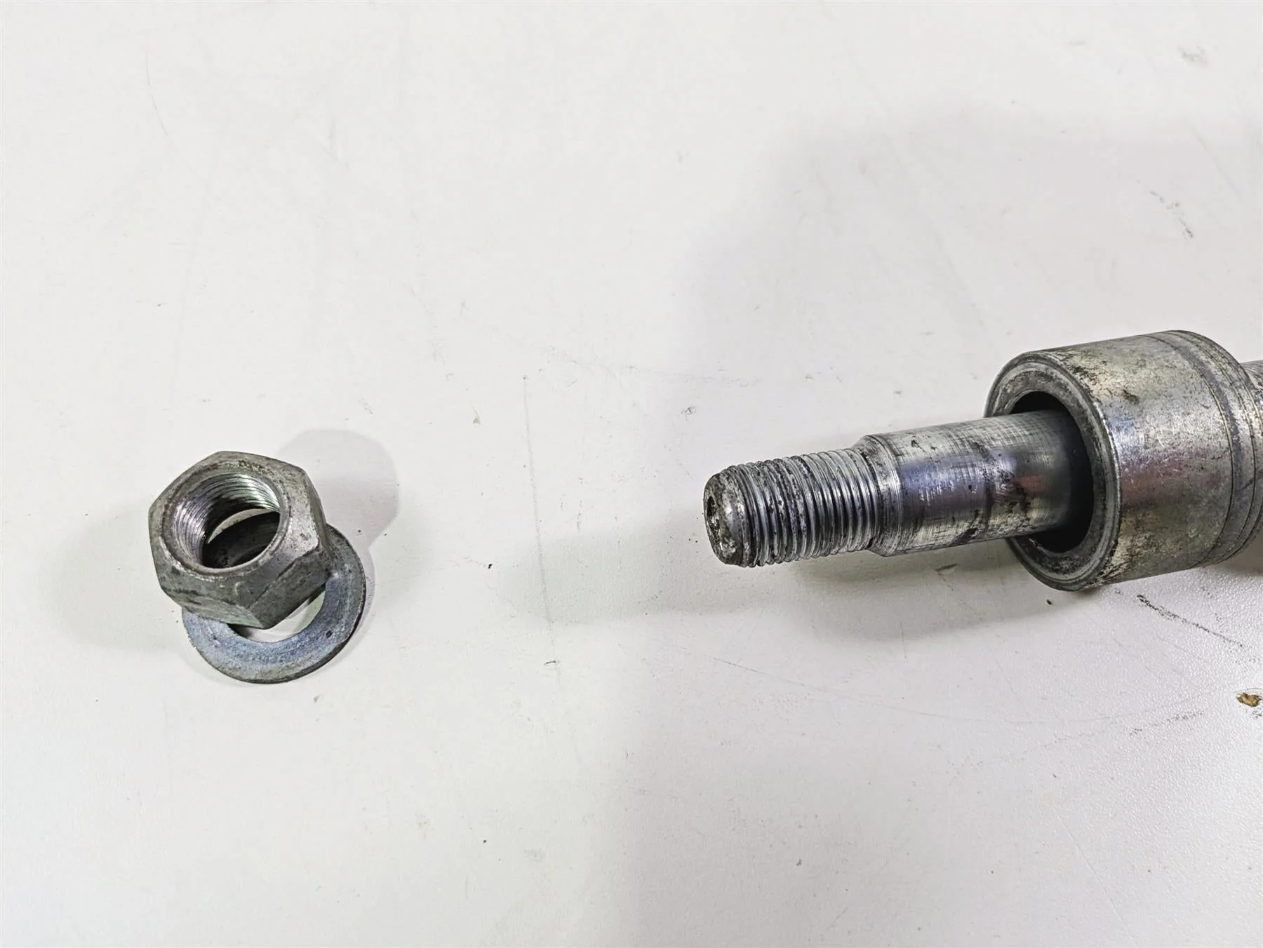 2016 Harley FXDL Dyna Low Rider Front Axle Wheel Spindle 25mm 41628-08 - Image 10