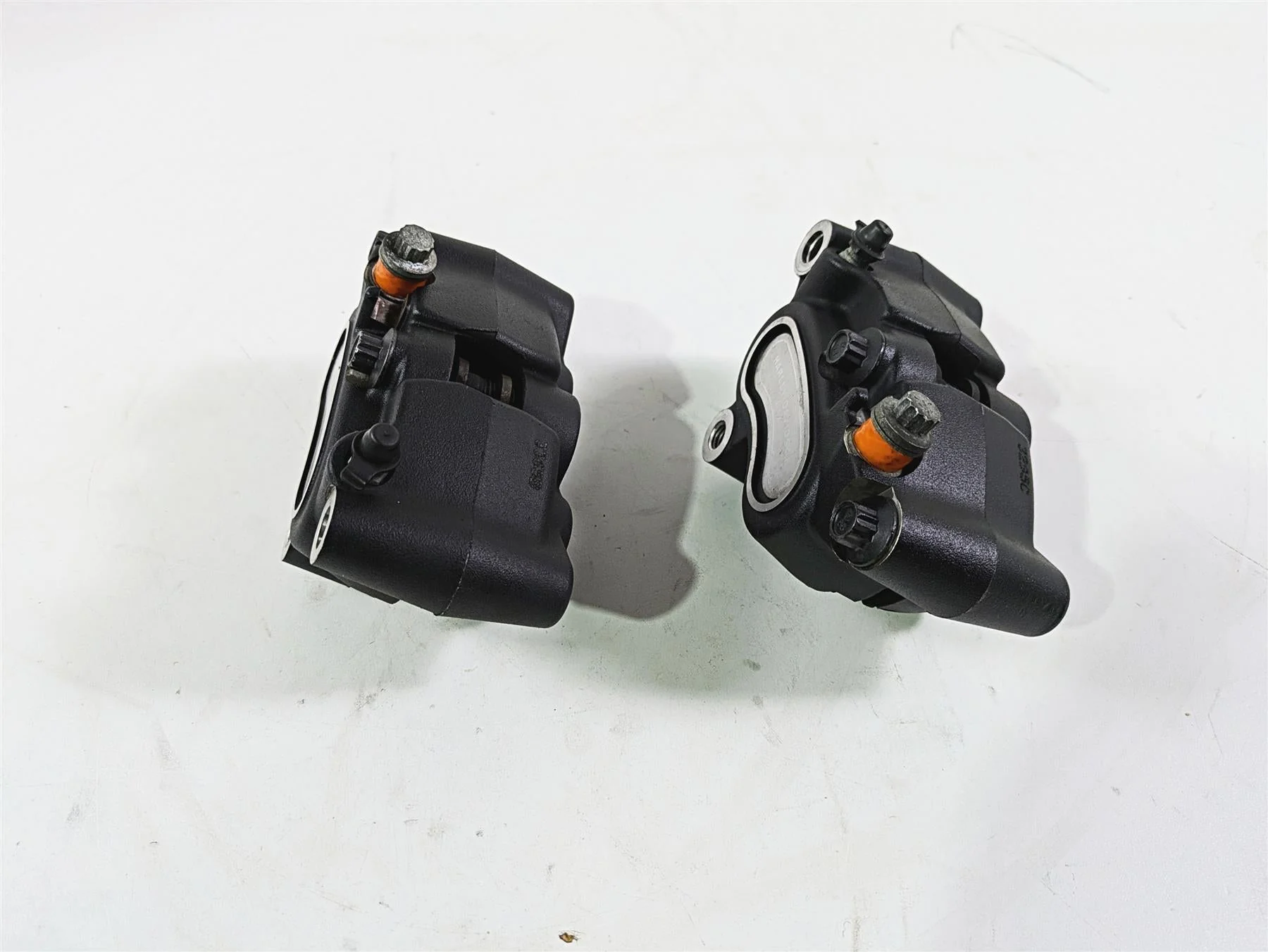 2016 Harley FXDL Dyna Low Rider Front Brake Caliper Set 41300001 41300002 - Image 8