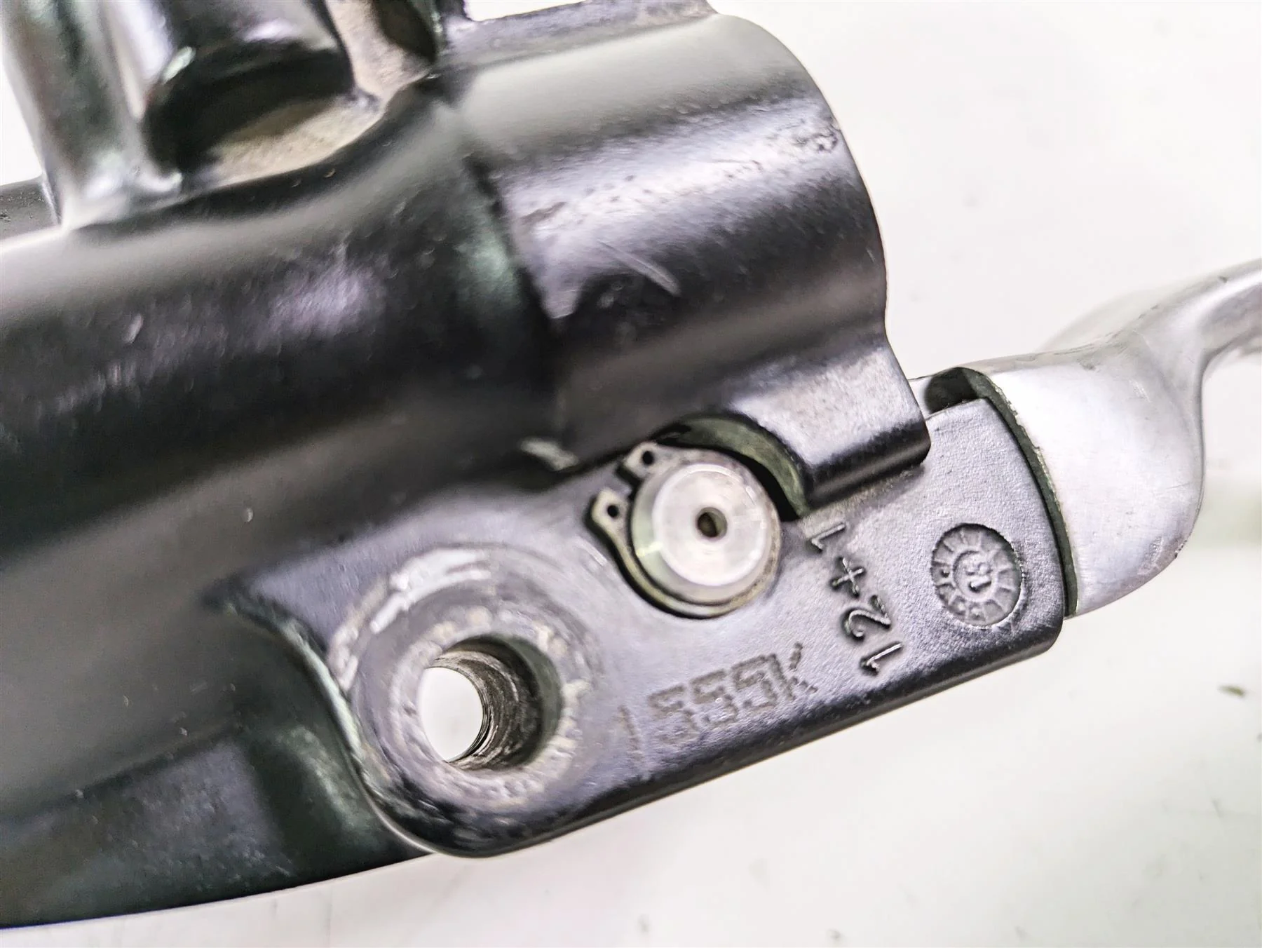 2016 Harley FXDL Dyna Low Rider Front Brake Master Cylinder 11/16" 45170-08F - Image 12
