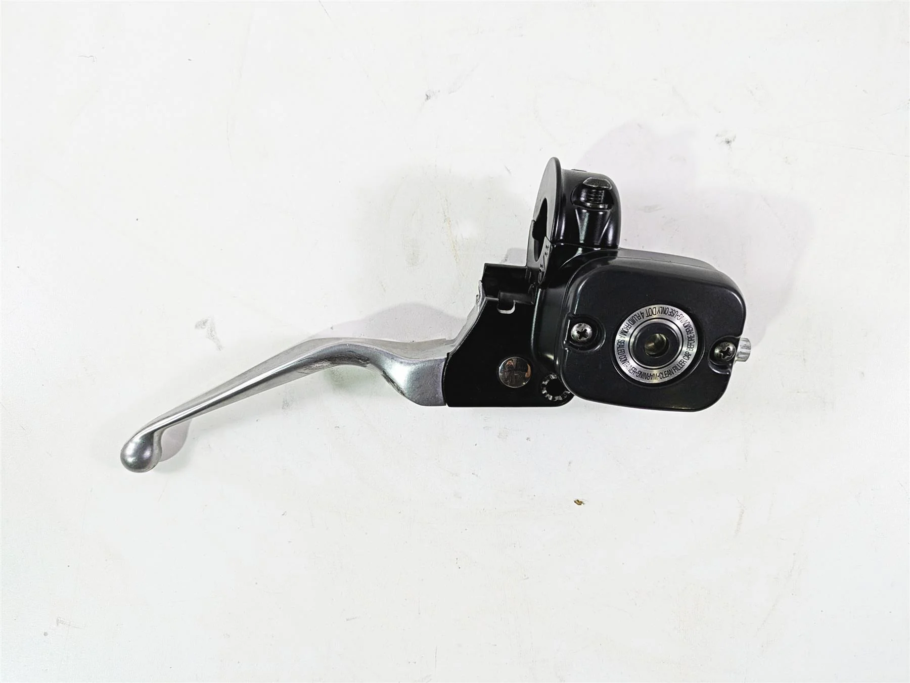 2016 Harley FXDL Dyna Low Rider Front Brake Master Cylinder 11/16" 45170-08F - Image 7