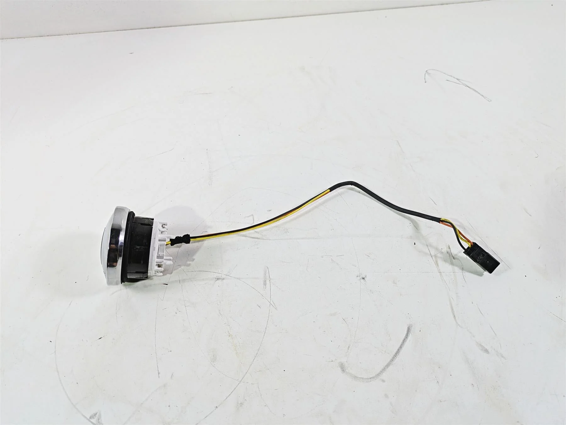 2016 Harley FXDL Dyna Low Rider Fuel Gas Petrol Level Gauge Instrument 75241-08 - Image 2