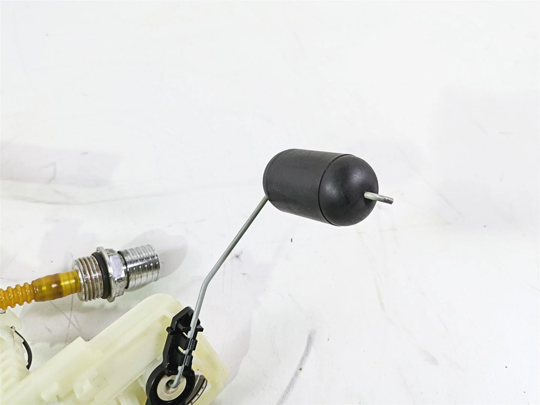 2016 Harley FXDL Dyna Low Rider Fuel Gas Petrol Pump - Tested 75246-04A - Image 9