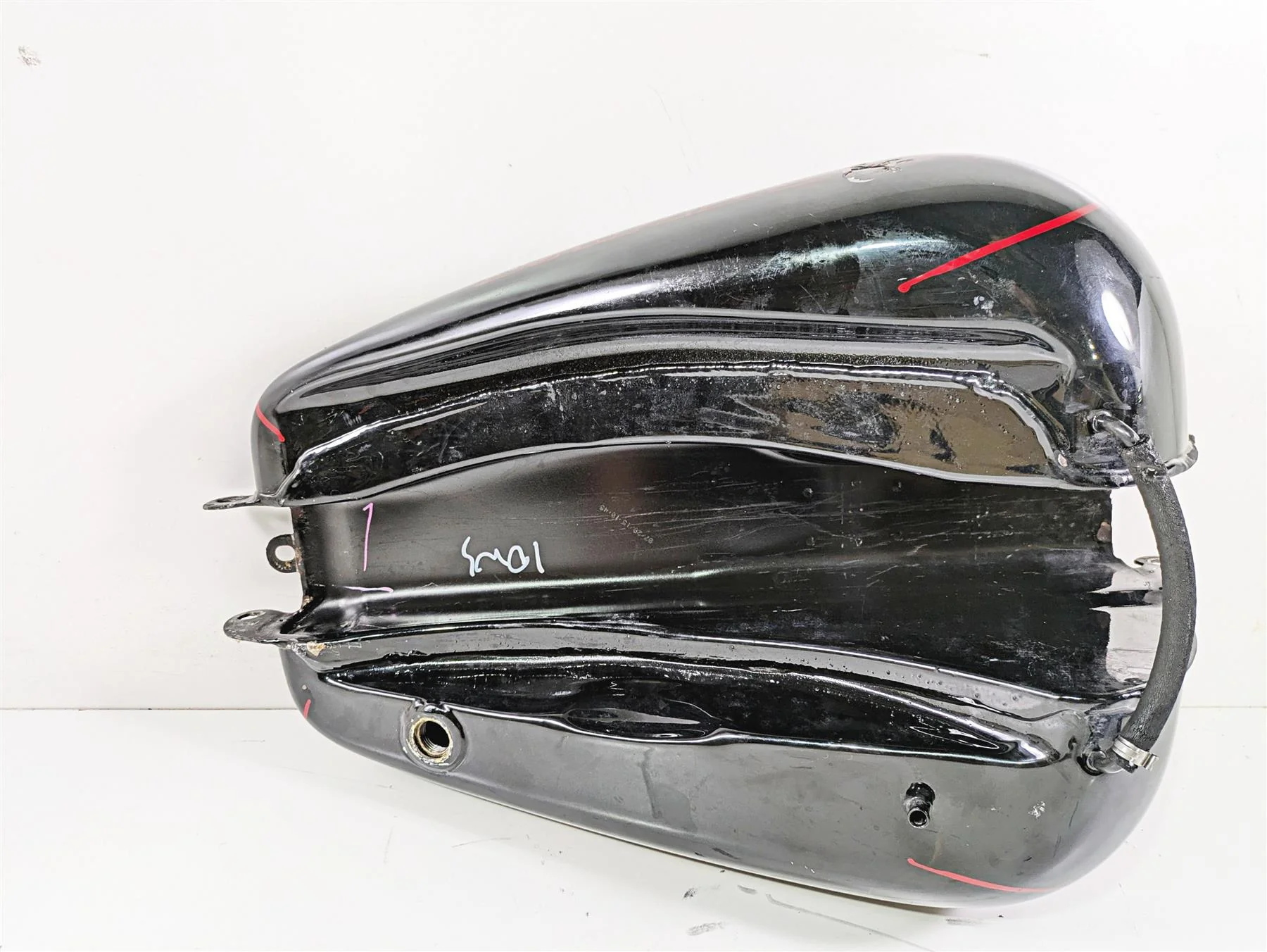 2016 Harley FXDL Dyna Low Rider Fuel Gas Petrol Tank - No Dent 61593-10 - Image 6