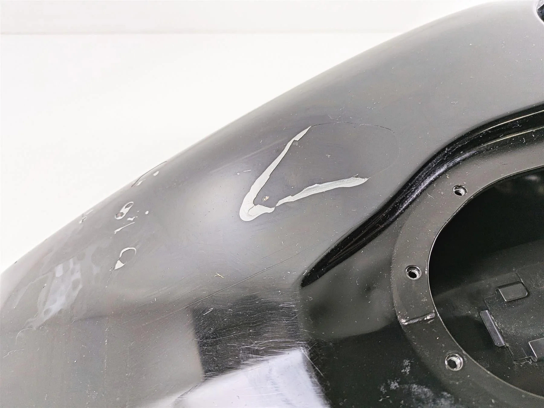 2016 Harley FXDL Dyna Low Rider Fuel Gas Petrol Tank Reservoir - Read 61593-10 - Image 7