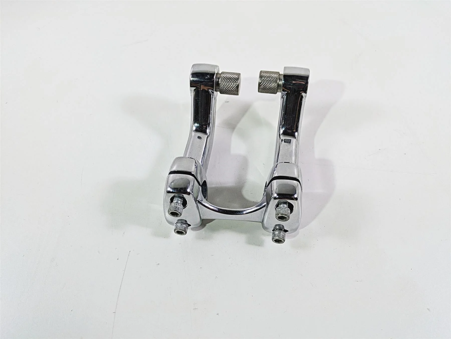 2016 Harley FXDL Dyna Low Rider Handlebar Holder Riser Set 55900065 55900064 - Image 2