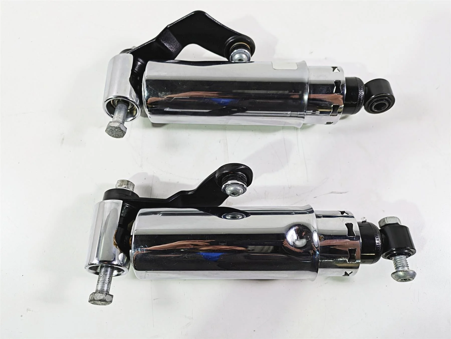 2016 Harley FXDL Dyna Low Rider Progressive Suspension 11" Rear Shocks 412-4047 - Image 3