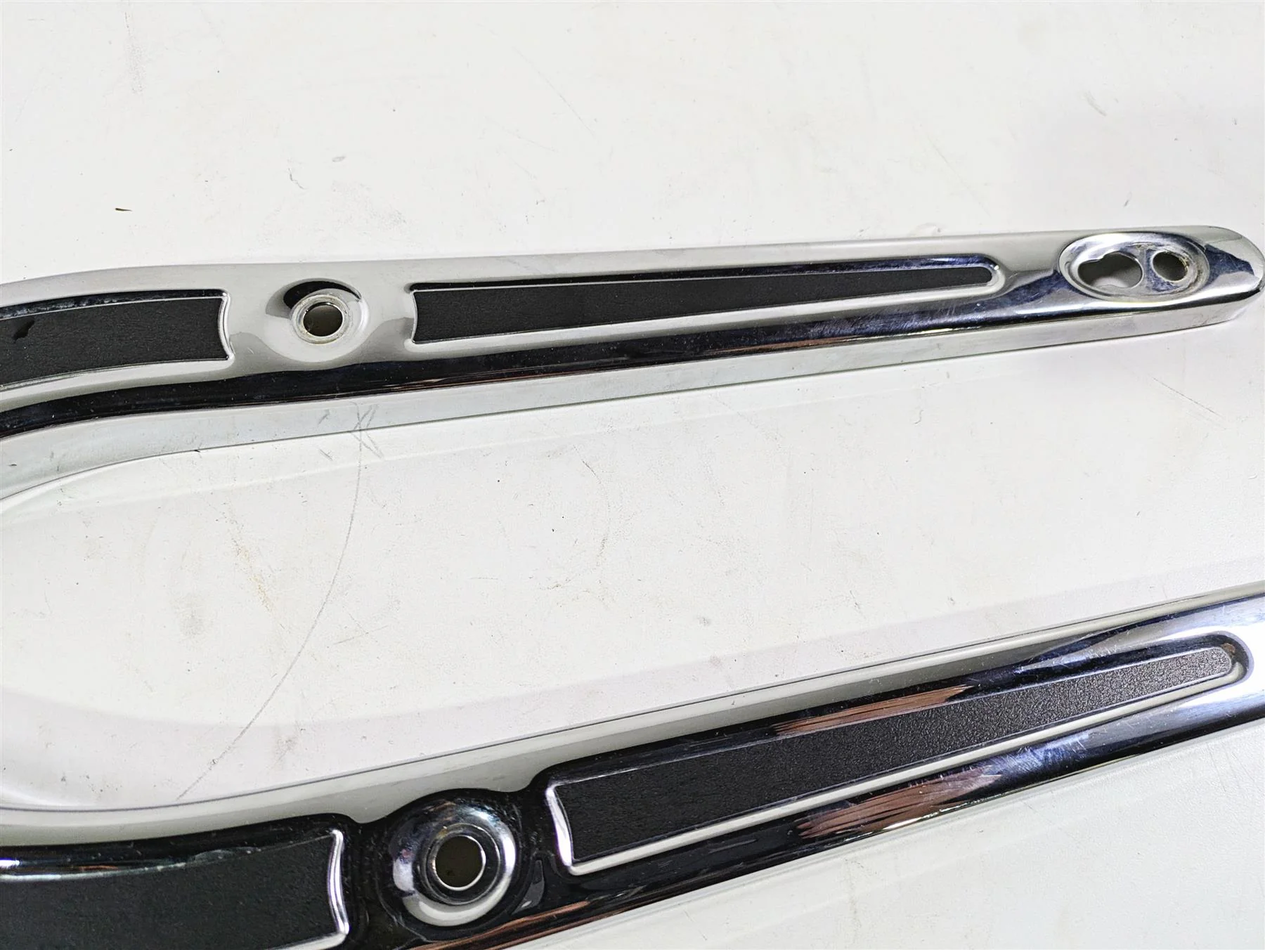 2016 Harley FXDL Dyna Low Rider Rear Fender Struts Braces 57300024 57300026 - Image 6