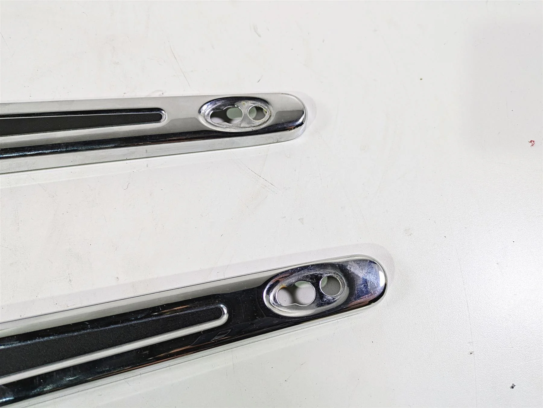 2016 Harley FXDL Dyna Low Rider Rear Fender Struts Braces 57300024 57300026 - Image 7
