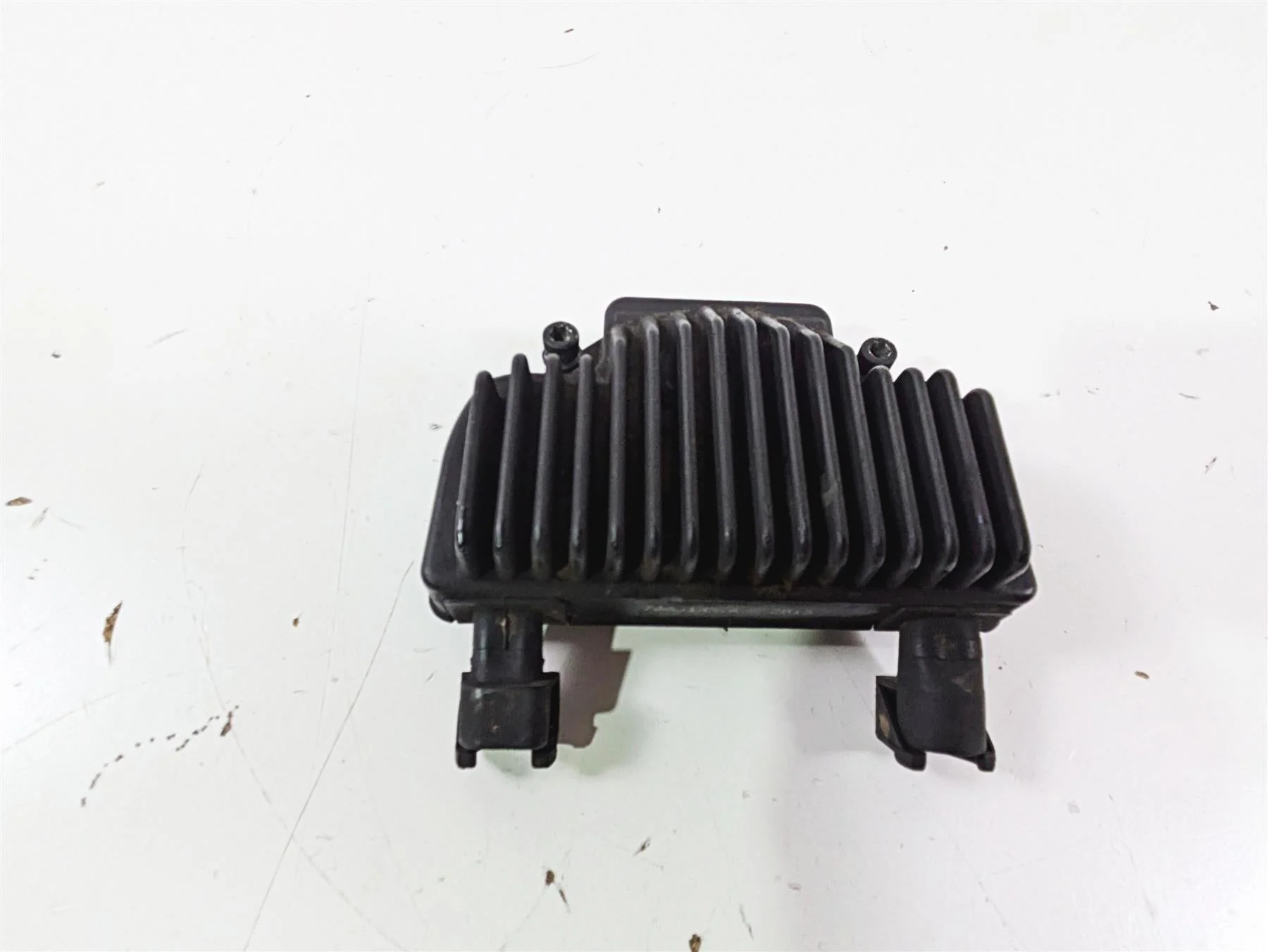 2016 Harley FXDL Dyna Low Rider Rectifier Voltage Regulator 74631-08A