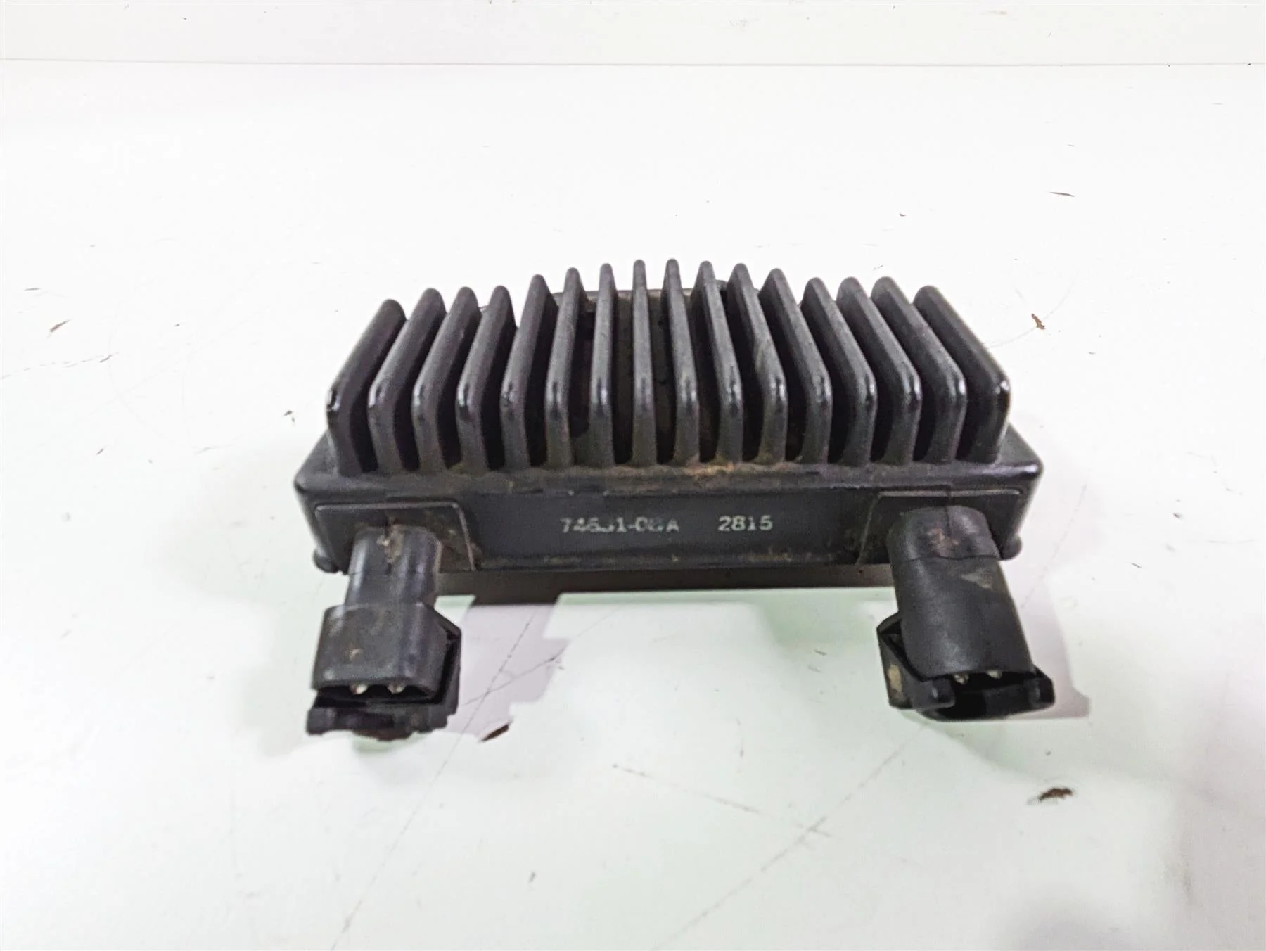 2016 Harley FXDL Dyna Low Rider Rectifier Voltage Regulator 74631-08A - Image 5