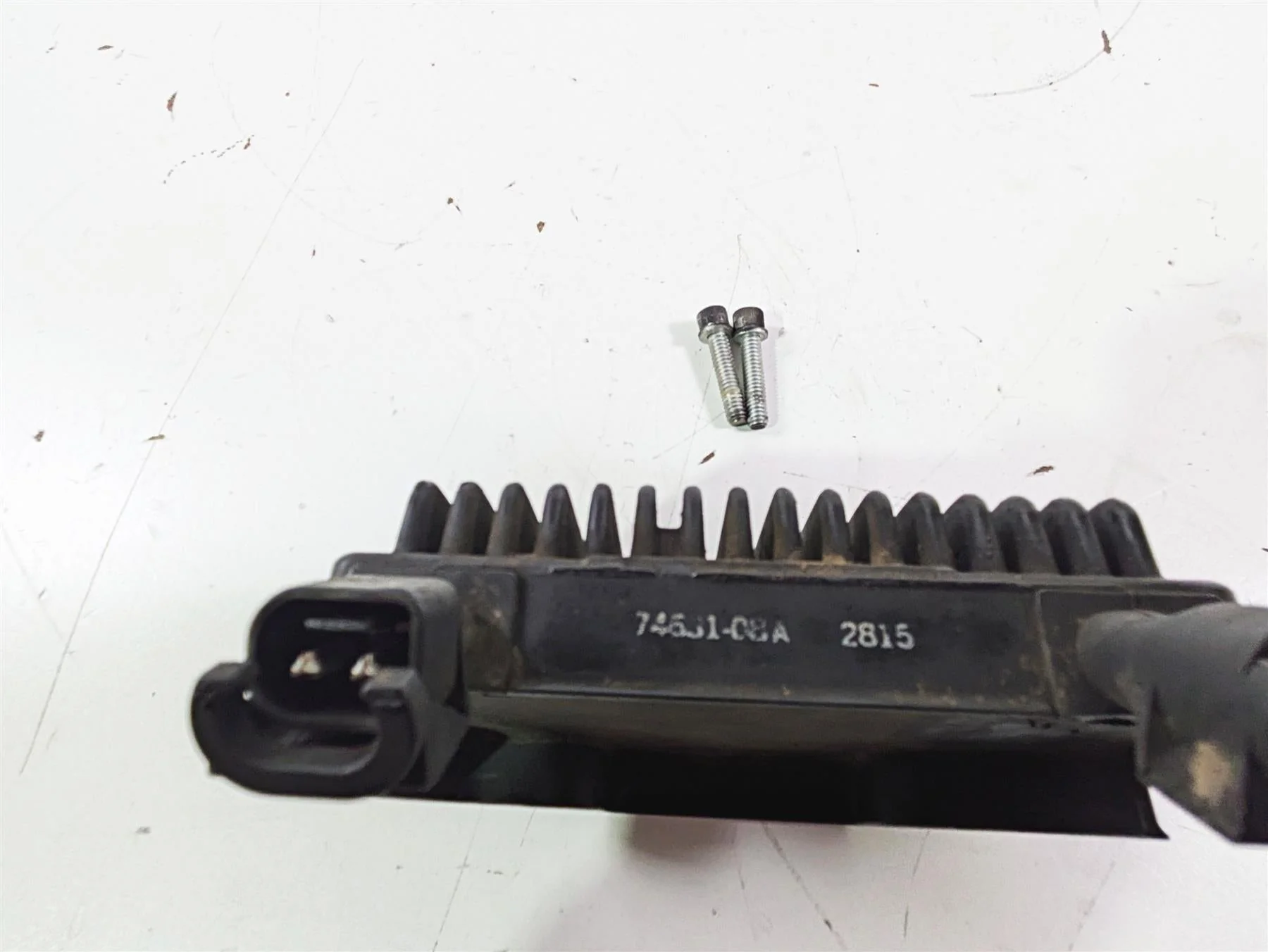 2016 Harley FXDL Dyna Low Rider Rectifier Voltage Regulator 74631-08A - Image 9