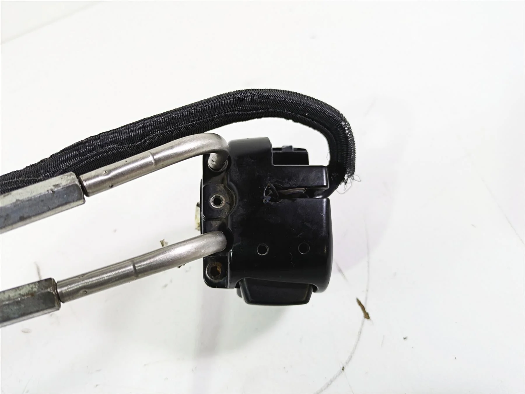2016 Harley FXDL Dyna Low Rider Right Hand Control Switch - Read 71500361 - Image 6