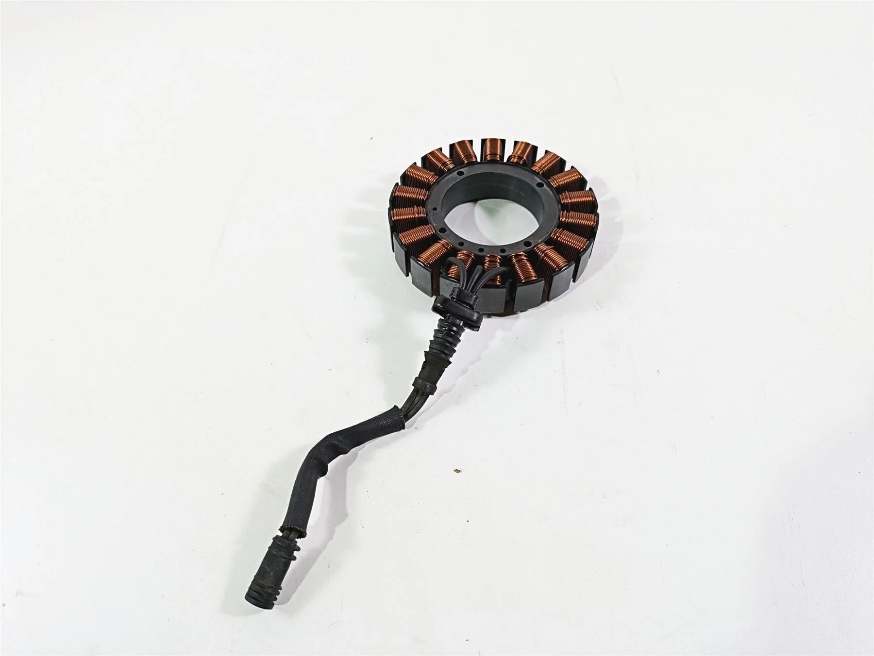 2016 Harley FXDL Dyna Low Rider Stator Alternator Generator 30017-08 - Image 2