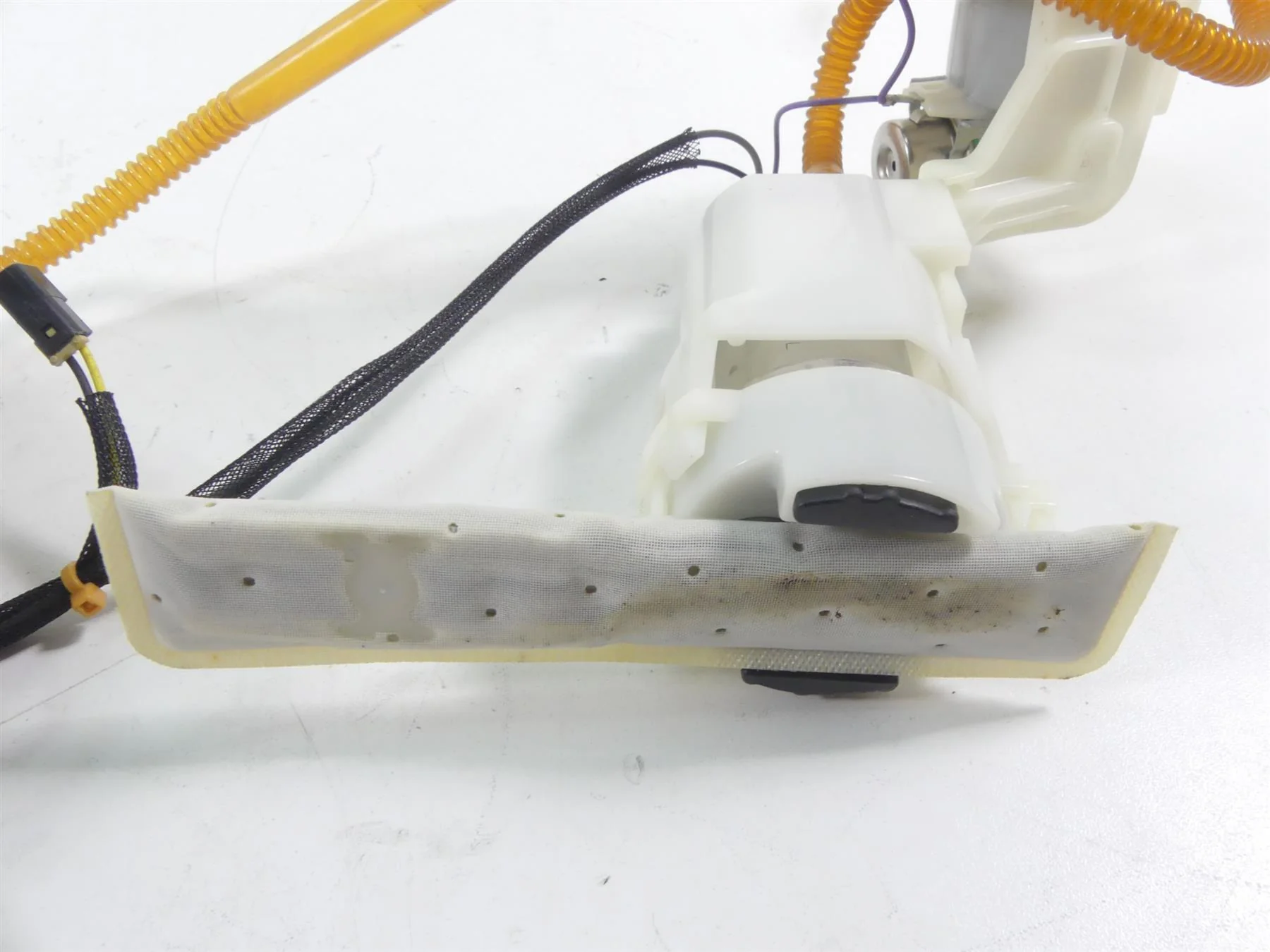 2016 Harley FXDLS Dyna Low Rider Fuel Gas Petrol Pump & Sending Unit 75246-04A - Image 3