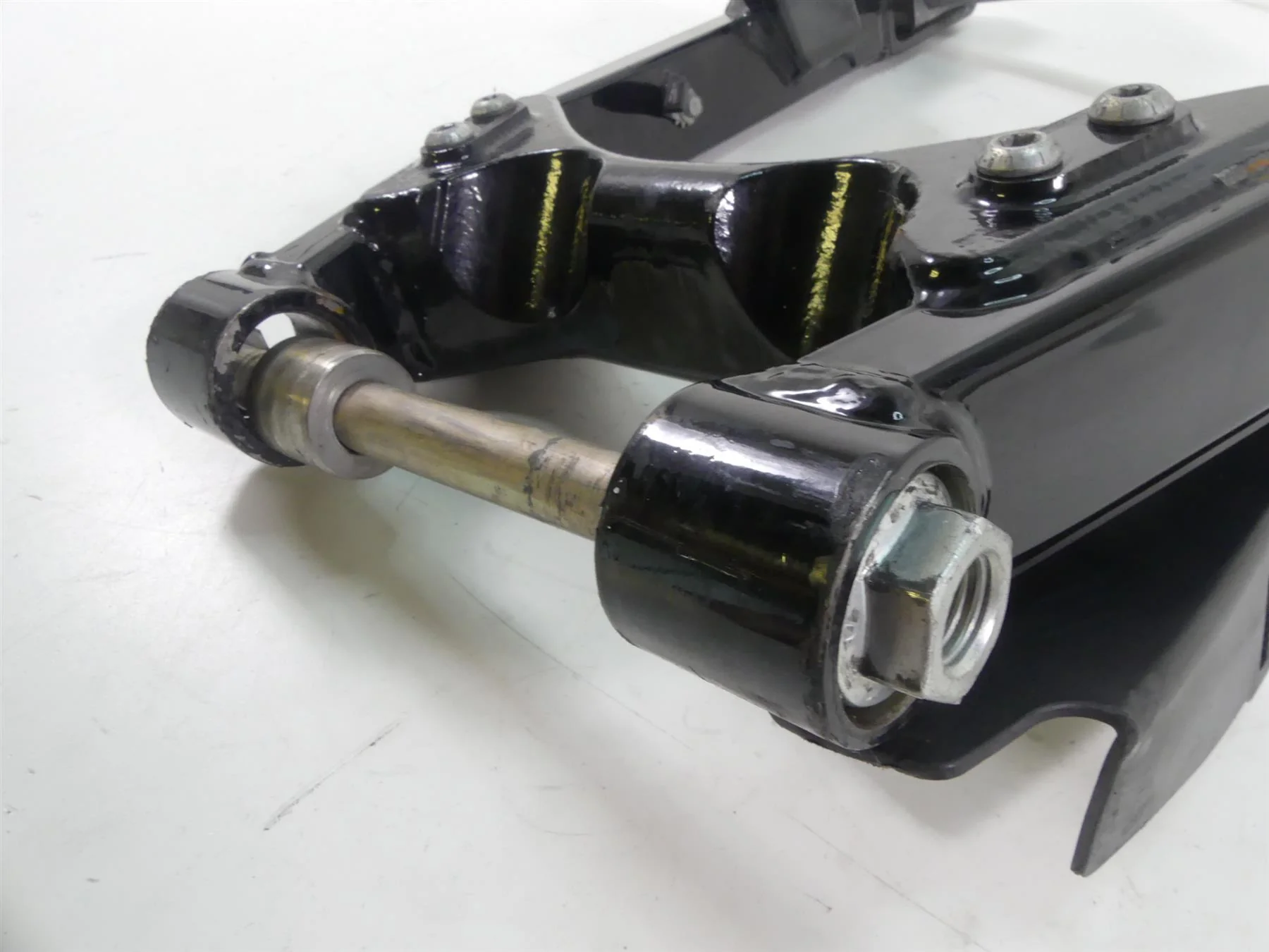 2016 Harley FXDLS Dyna Low Rider Rear Swingarm Swing Arm & 25mm Axle 47820-10 - Image 12