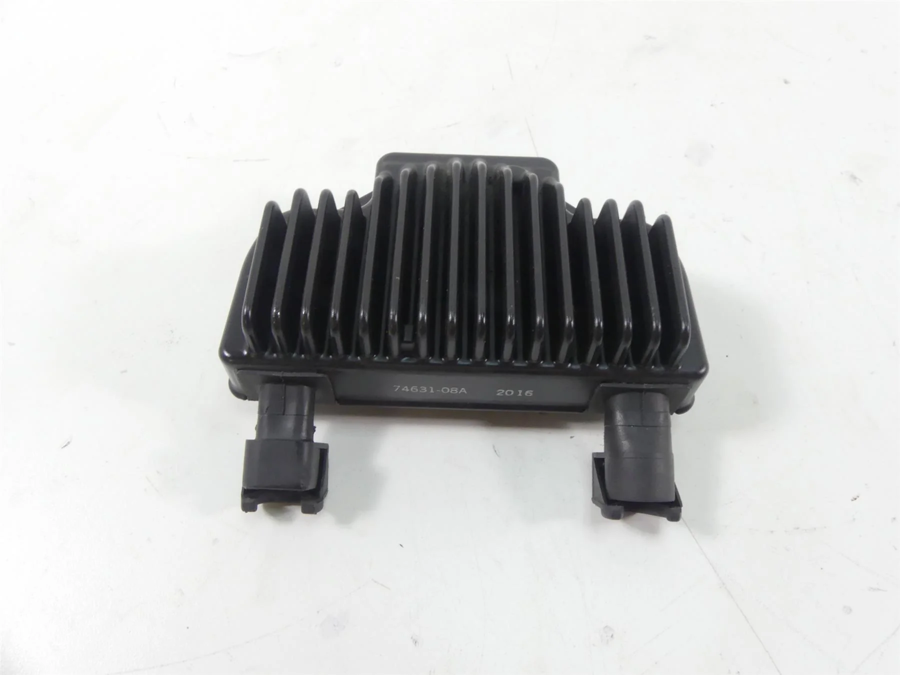 2016 Harley FXDLS Dyna Low Rider Rectifier Voltage Regulator 74631-08A
