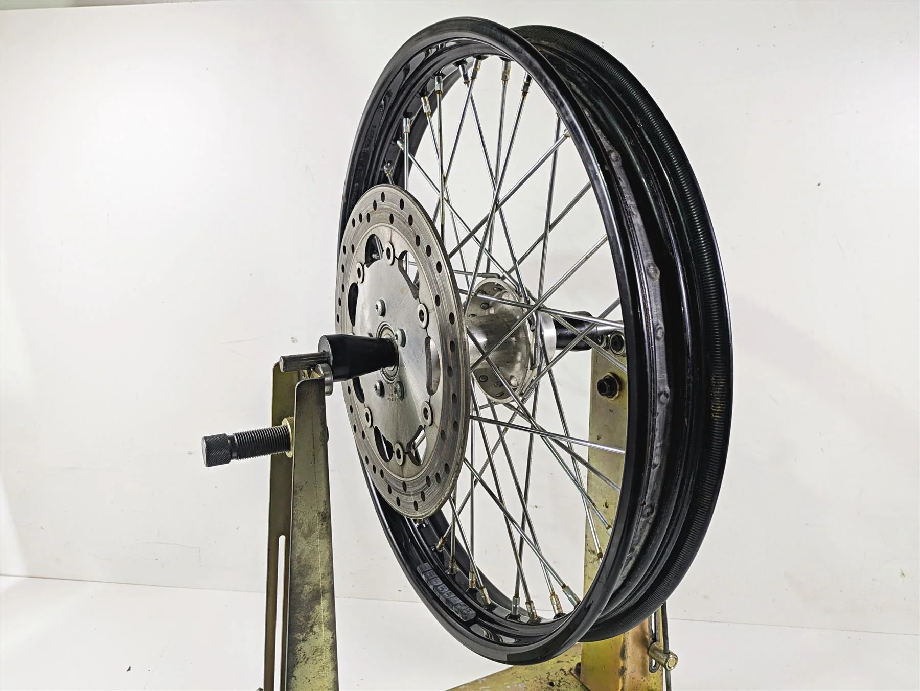 2016 Harley FXDWG Dyna Wide Glide 21x2.15 Front Wheel Spoke Rim - Read 41325-10 - Image 4