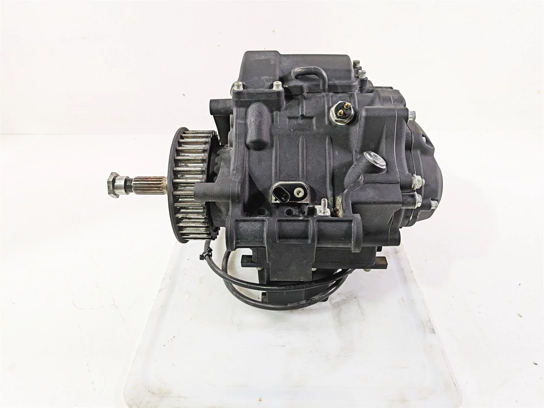 2016 Harley FXDWG Dyna Wide Glide 6-Speed Transmission Gear Box 33083-10A - Image 3