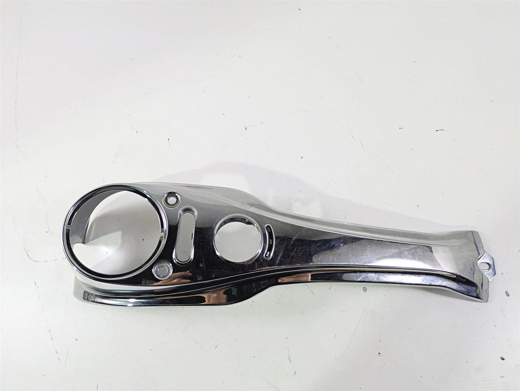 2016 Harley FXDWG Dyna Wide Glide Chrome Fuel Tank Dash Cover Console 70900048