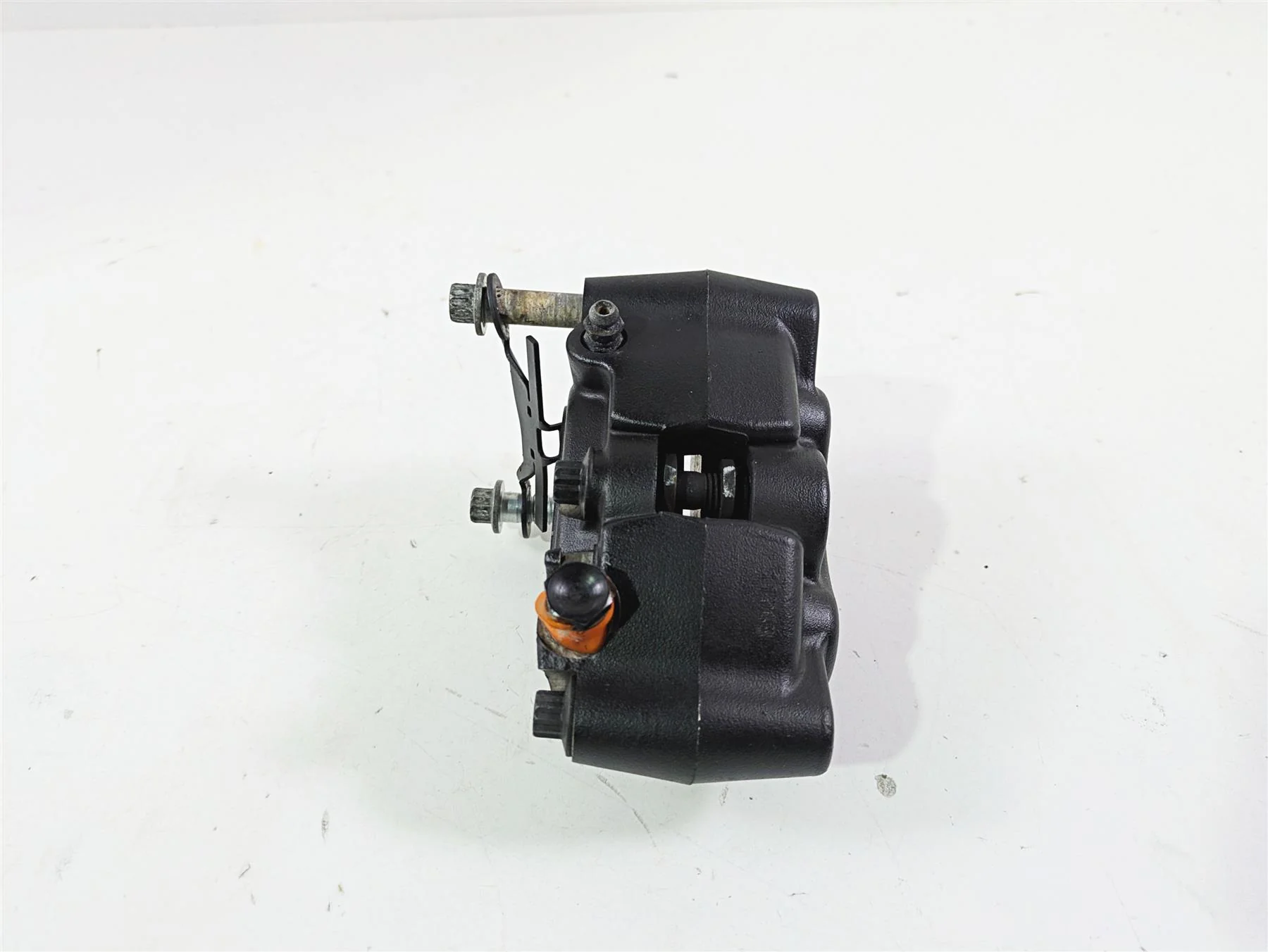 2016 Harley FXDWG Dyna Wide Glide Front Brake Caliper 41300001 - Image 2