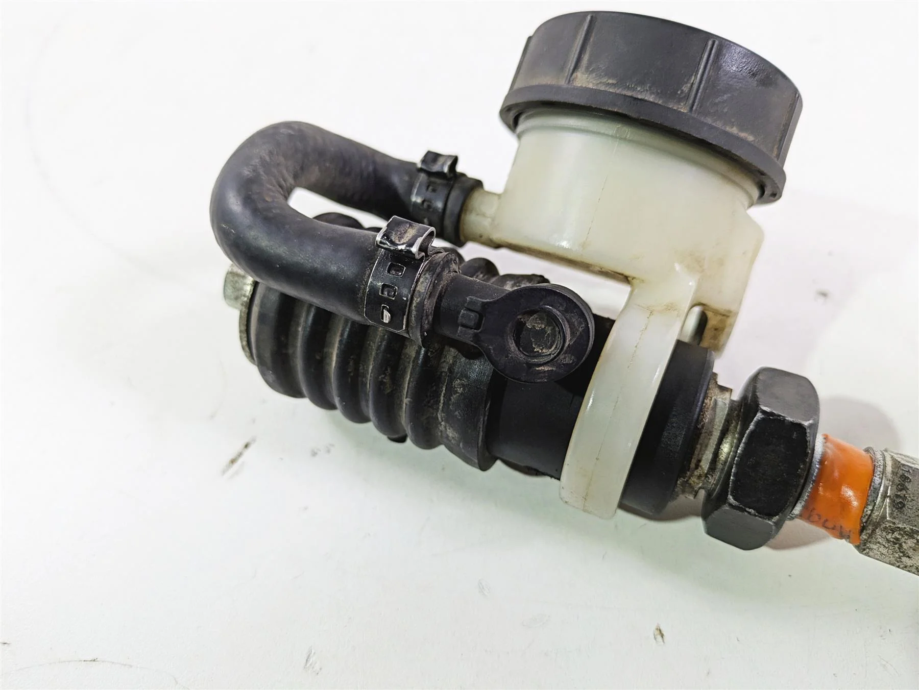 2016 Harley FXDWG Dyna Wide Glide Rear Brake Master Cylinder 41700065A - Image 10