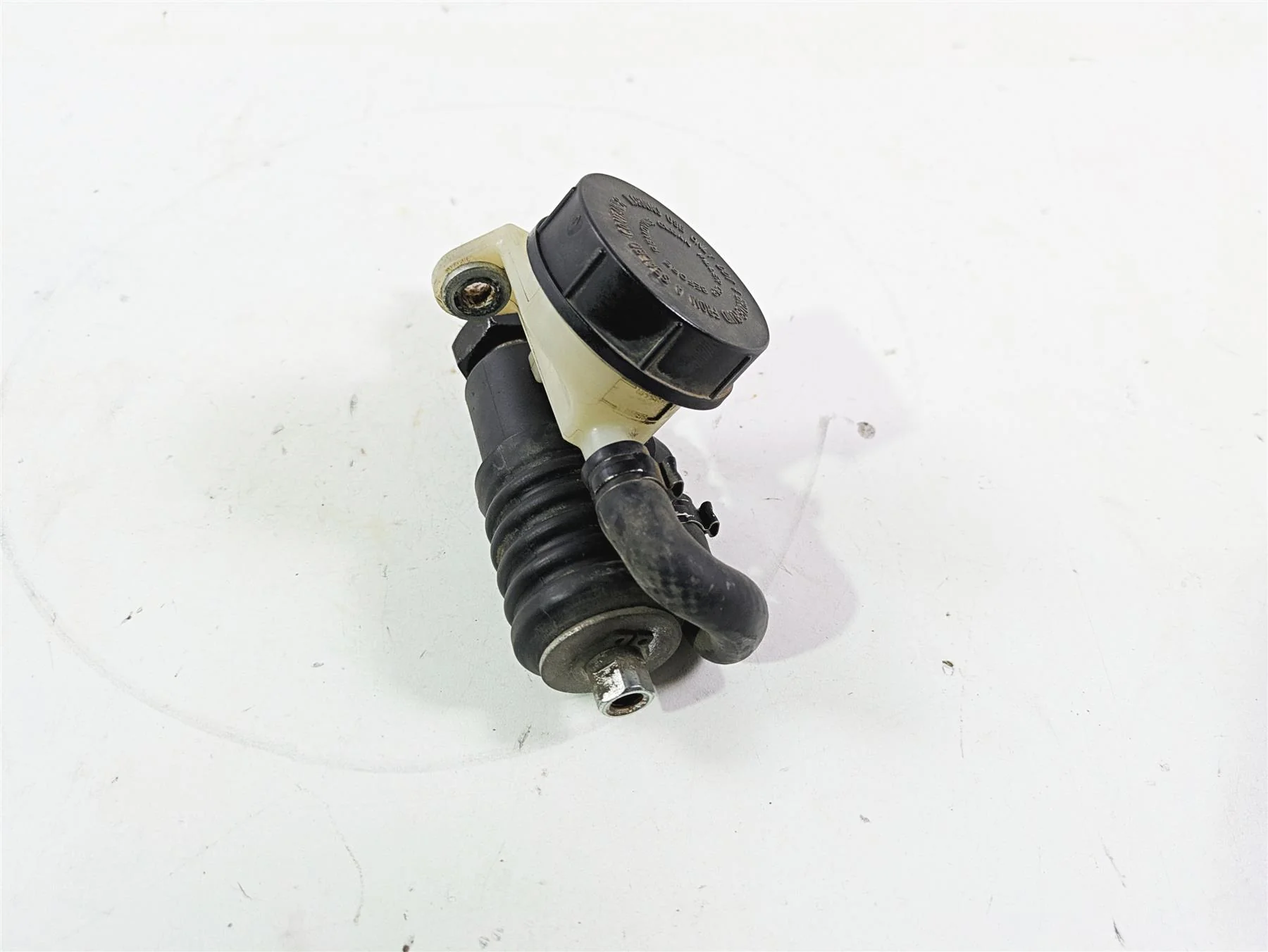 2016 Harley FXDWG Dyna Wide Glide Rear Brake Master Cylinder 41700065A - Image 5