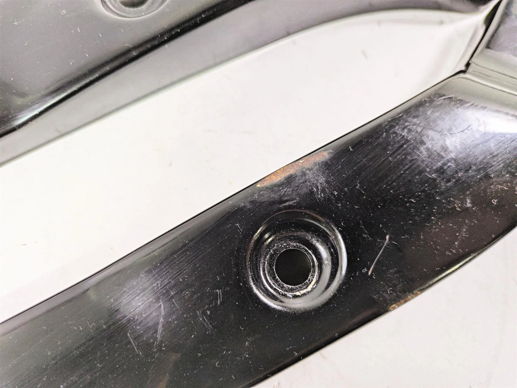 2016 Harley FXDWG Dyna Wide Glide Rear Fender Struts Braces Covers 59459-10 - Image 2