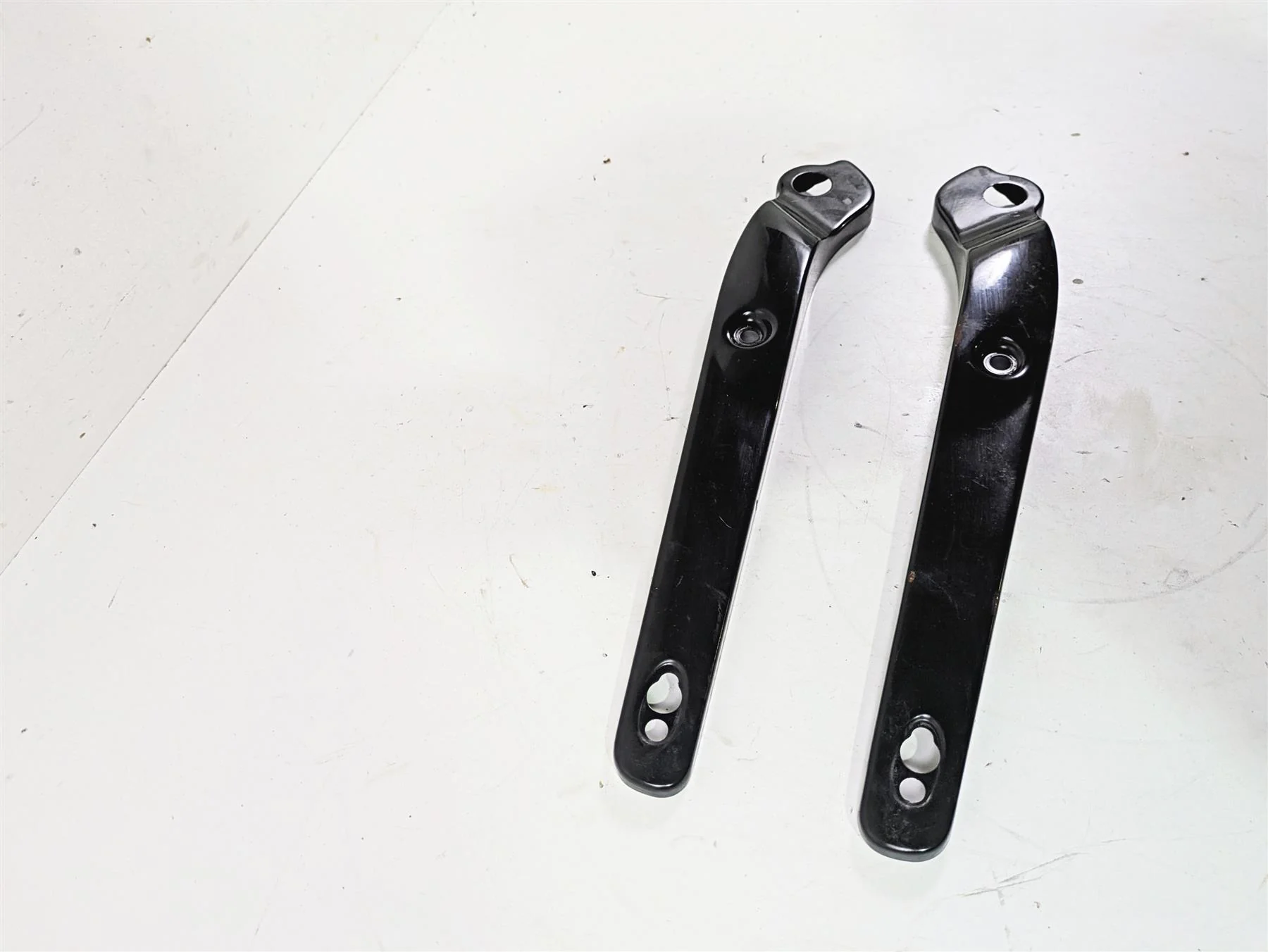 2016 Harley FXDWG Dyna Wide Glide Rear Fender Struts Braces Covers 59459-10 - Image 3