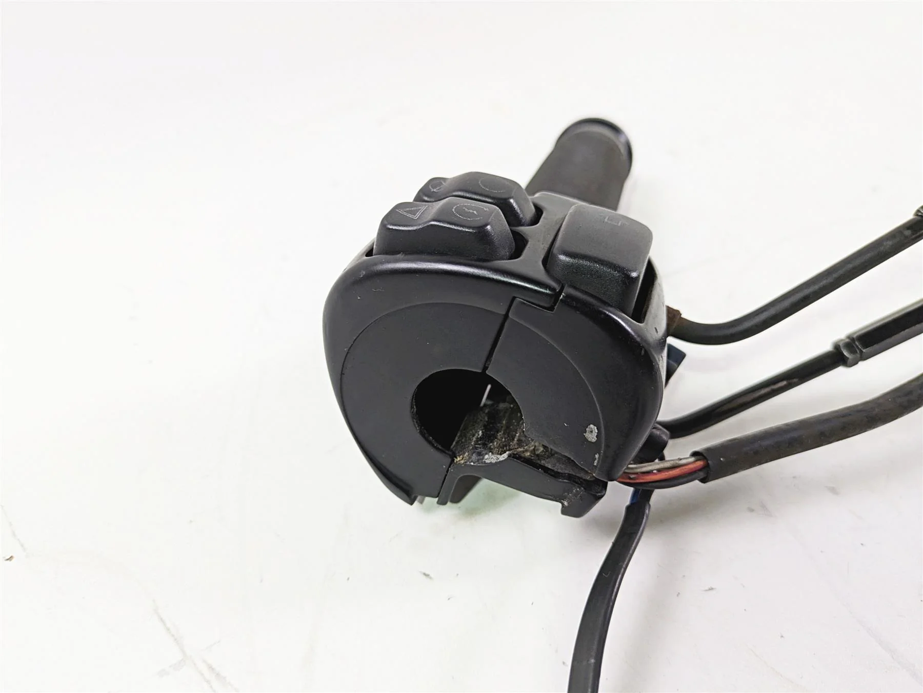 2016 Harley FXDWG Dyna Wide Glide Right Hand Control Switch Set 71500360 - Image 8