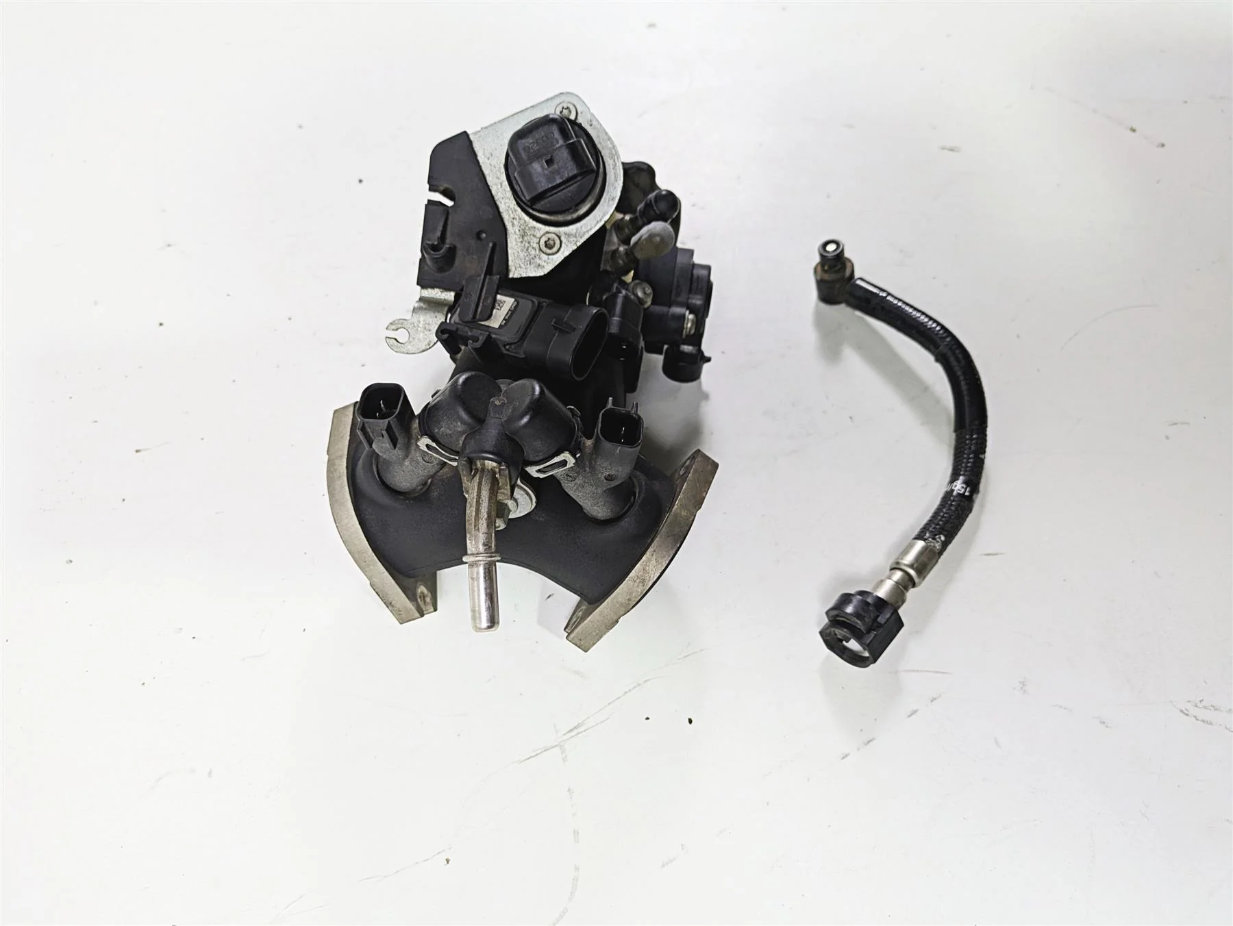 2016 Harley FXDWG Dyna Wide Glide Throttle Body Fuel Injection 27618-06A - Image 2