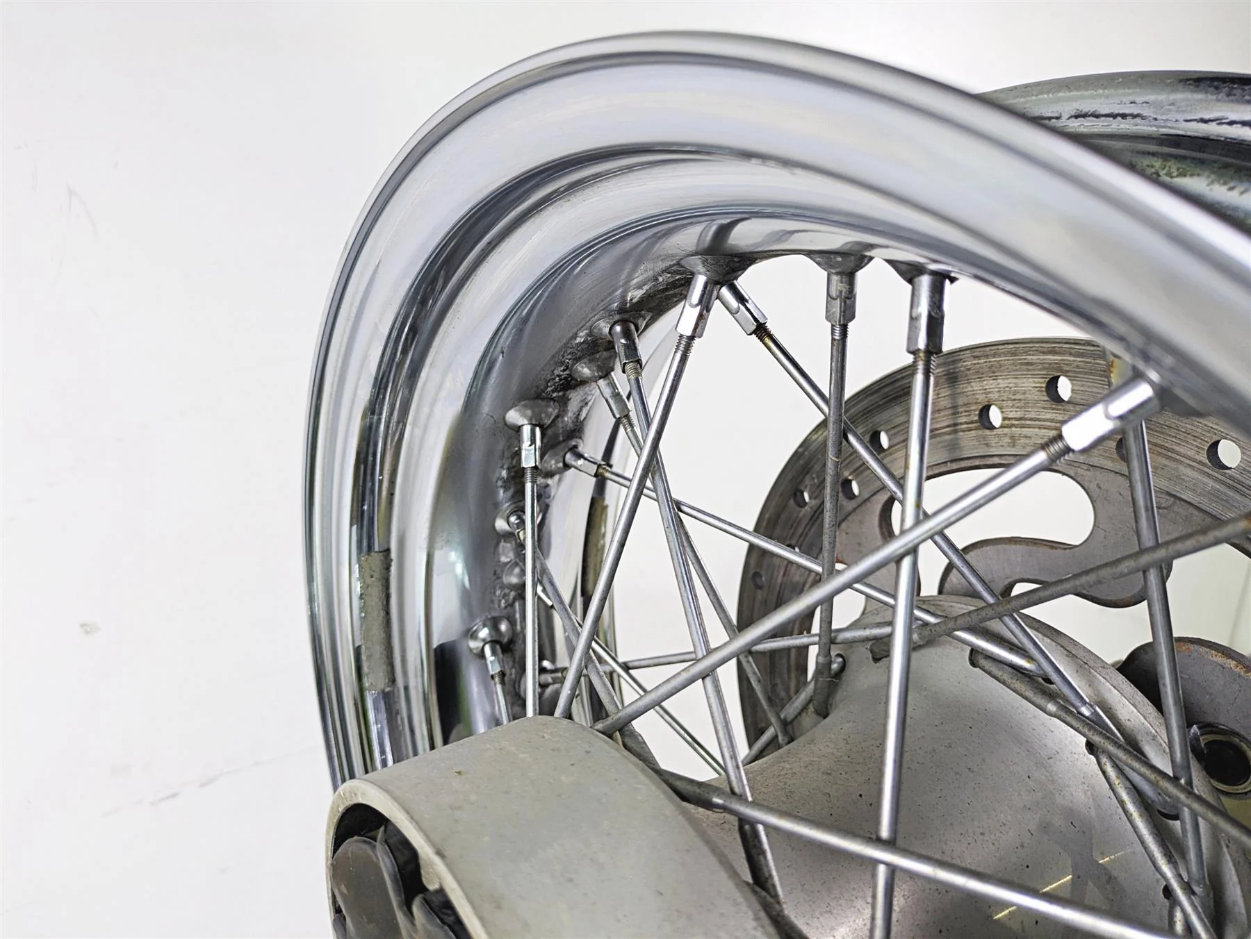2016 Harley Touring FLHR Road King  16x5 Rear Wheel Spoke Rim - Read 41052-09 - Image 5