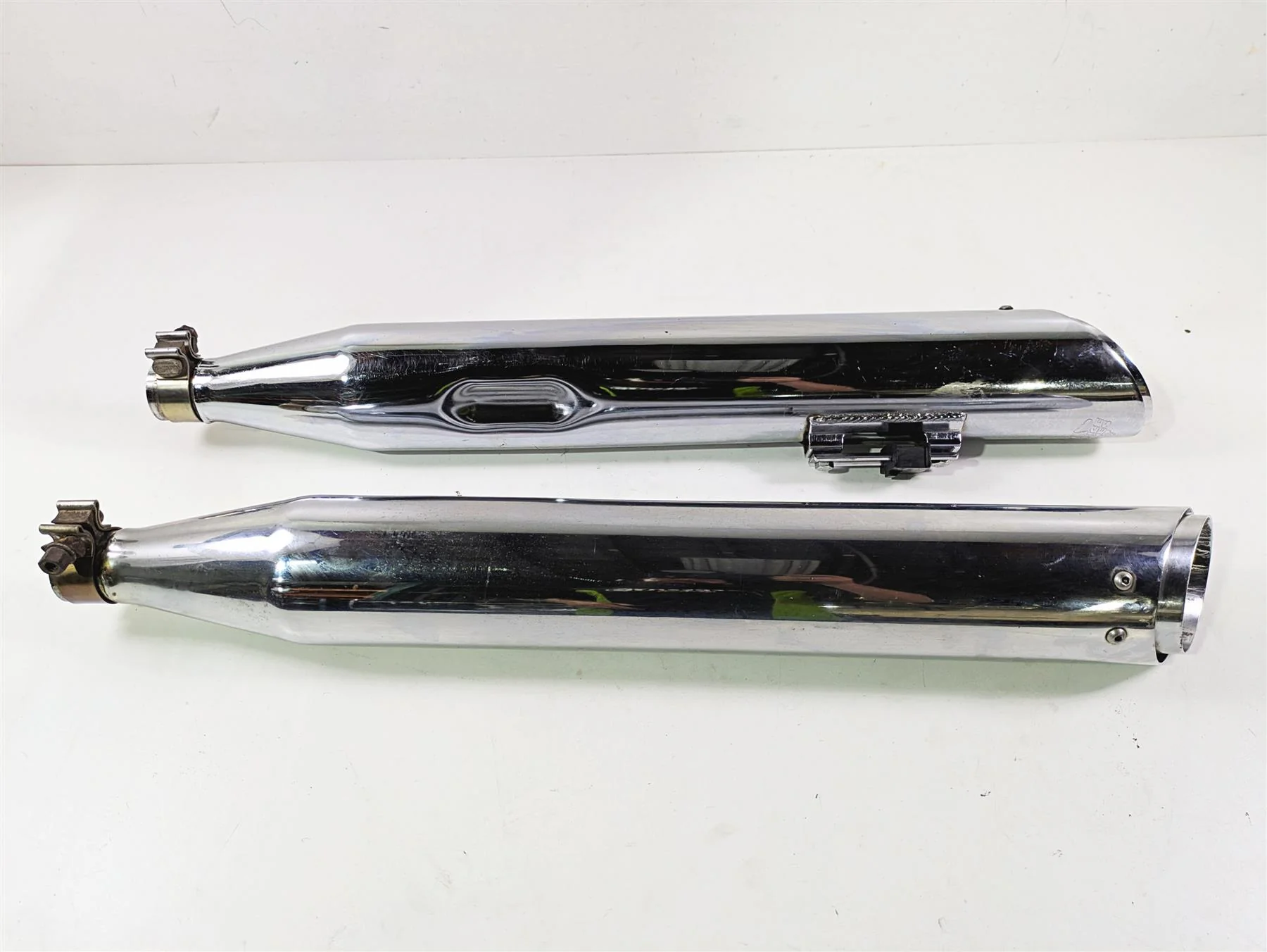 2016 Harley Touring FLHR Road King  4" Chrome Slash Cut Vance Hines Muffler 16763