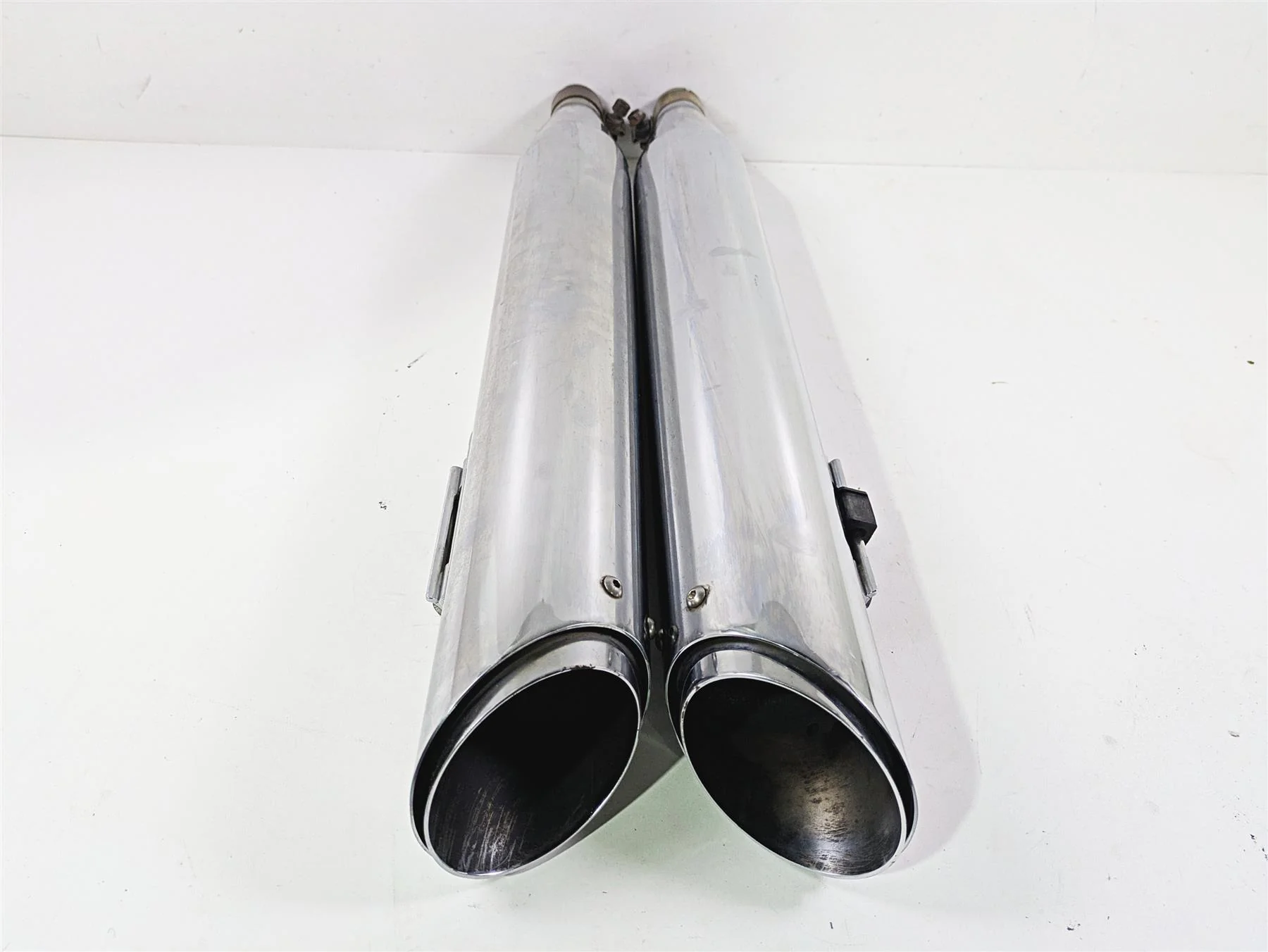 2016 Harley Touring FLHR Road King  4" Chrome Slash Cut Vance Hines Muffler 16763 - Image 10