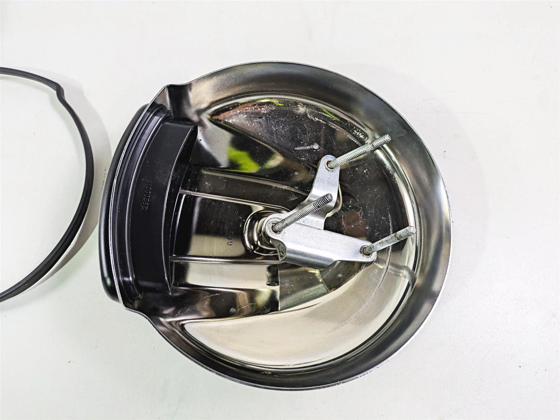 2016 Harley Touring FLHR Road King  Air Cleaner Filter High Output 29000033A - Image 9
