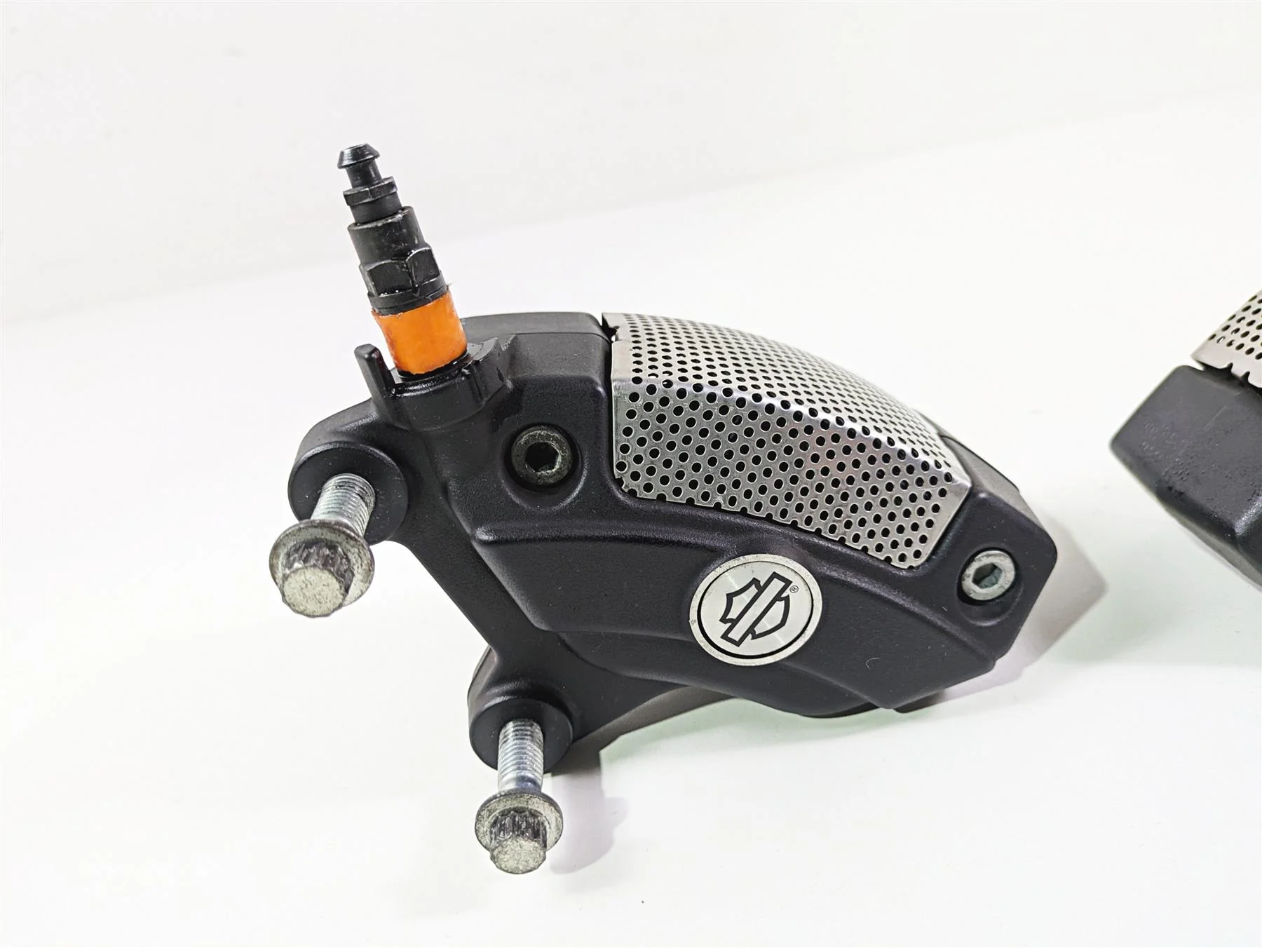 2016 Harley Touring FLHR Road King  Front Brake Caliper Set 43027-08 44023-08 - Image 7
