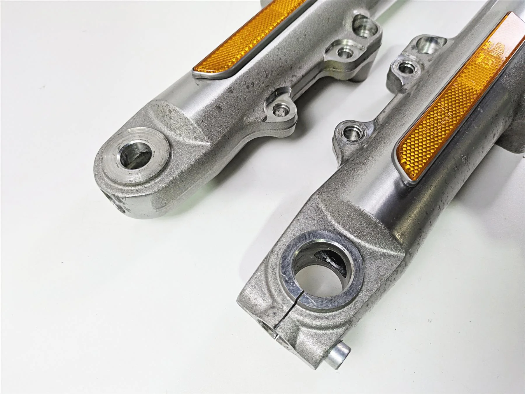 2016 Harley Touring FLHR Road King  Front Fork Leg Set - 49mm 45400021 45400022 - Image 11