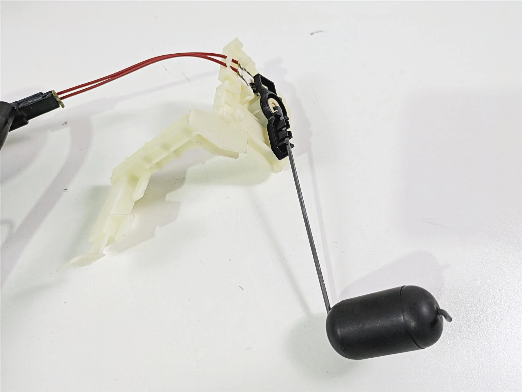 2016 Harley Touring FLHR Road King Fuel Gas Petrol Pump - Tested 75076-08B - Image 2