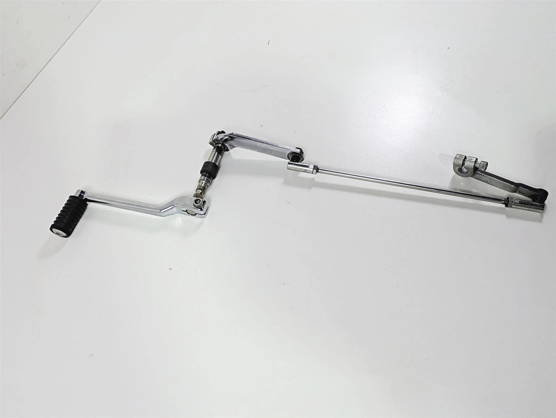 2016 Harley Touring FLHR Road King  Gear Shift Lever Shifter Set 33895-82E - Image 2