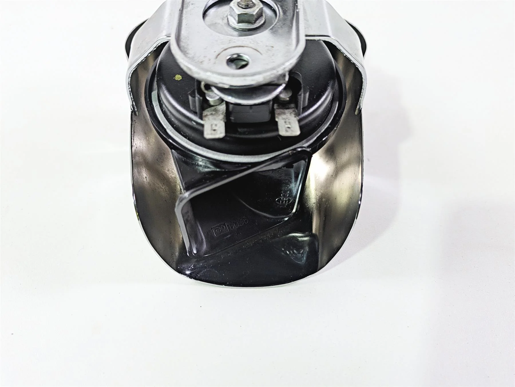 2016 Harley Touring FLHR Road King  Horn With Cover 61300478A - Image 8