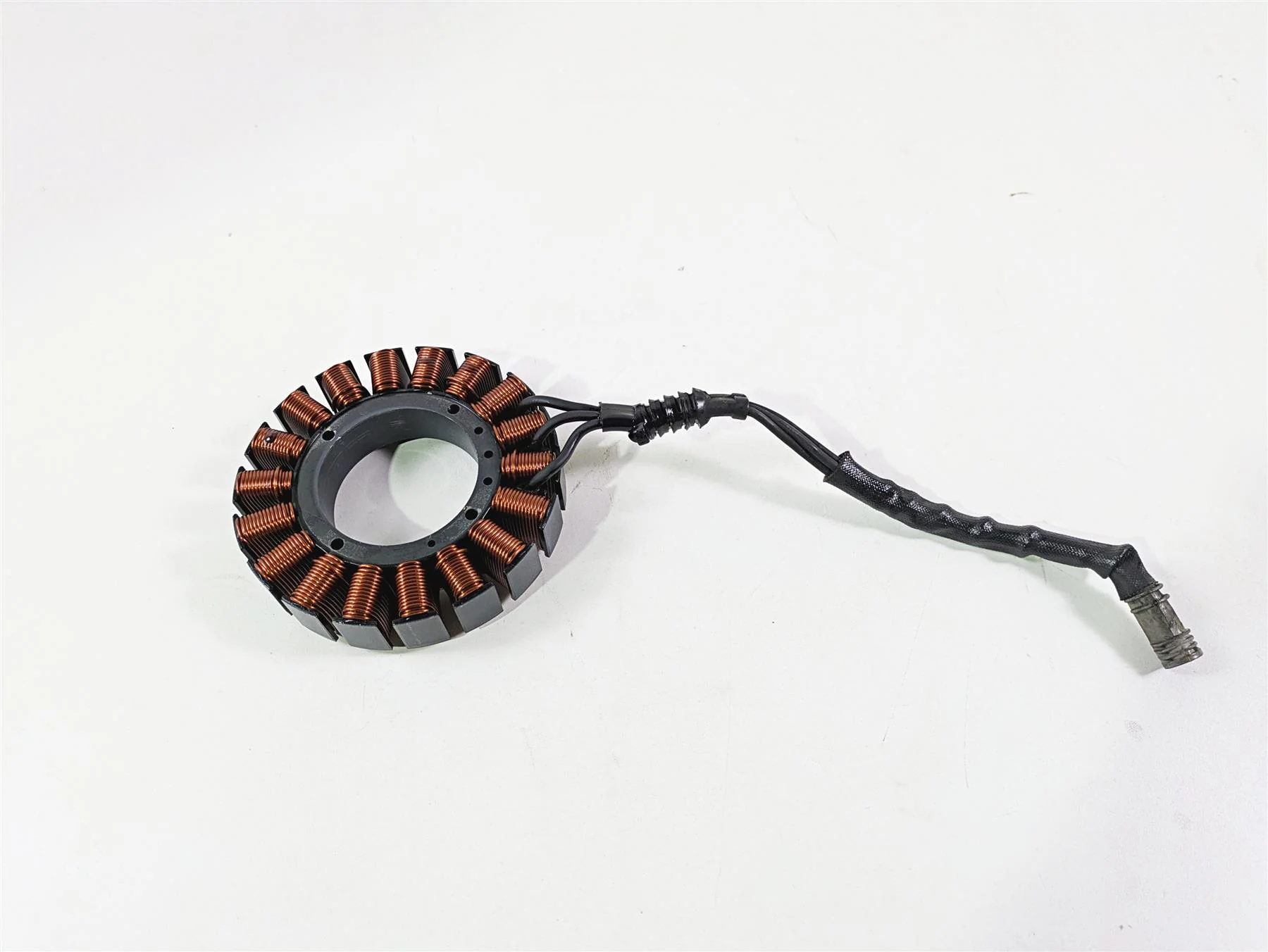 2016 Harley Touring FLHR Road King  Ignition Alternator Stator 29987-06D
