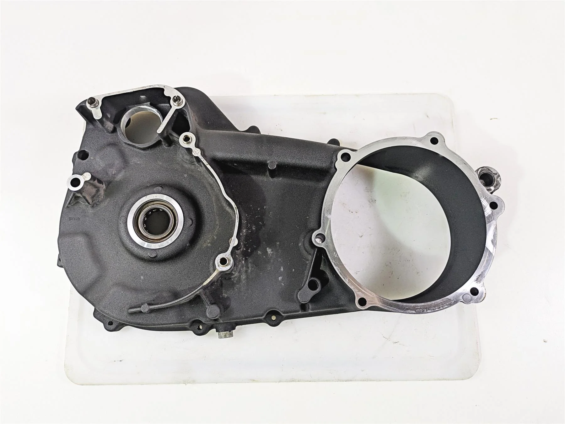 2016 Harley Touring FLHR Road King  Inner Primary Drive Clutch Cover 60677-07A - Image 4