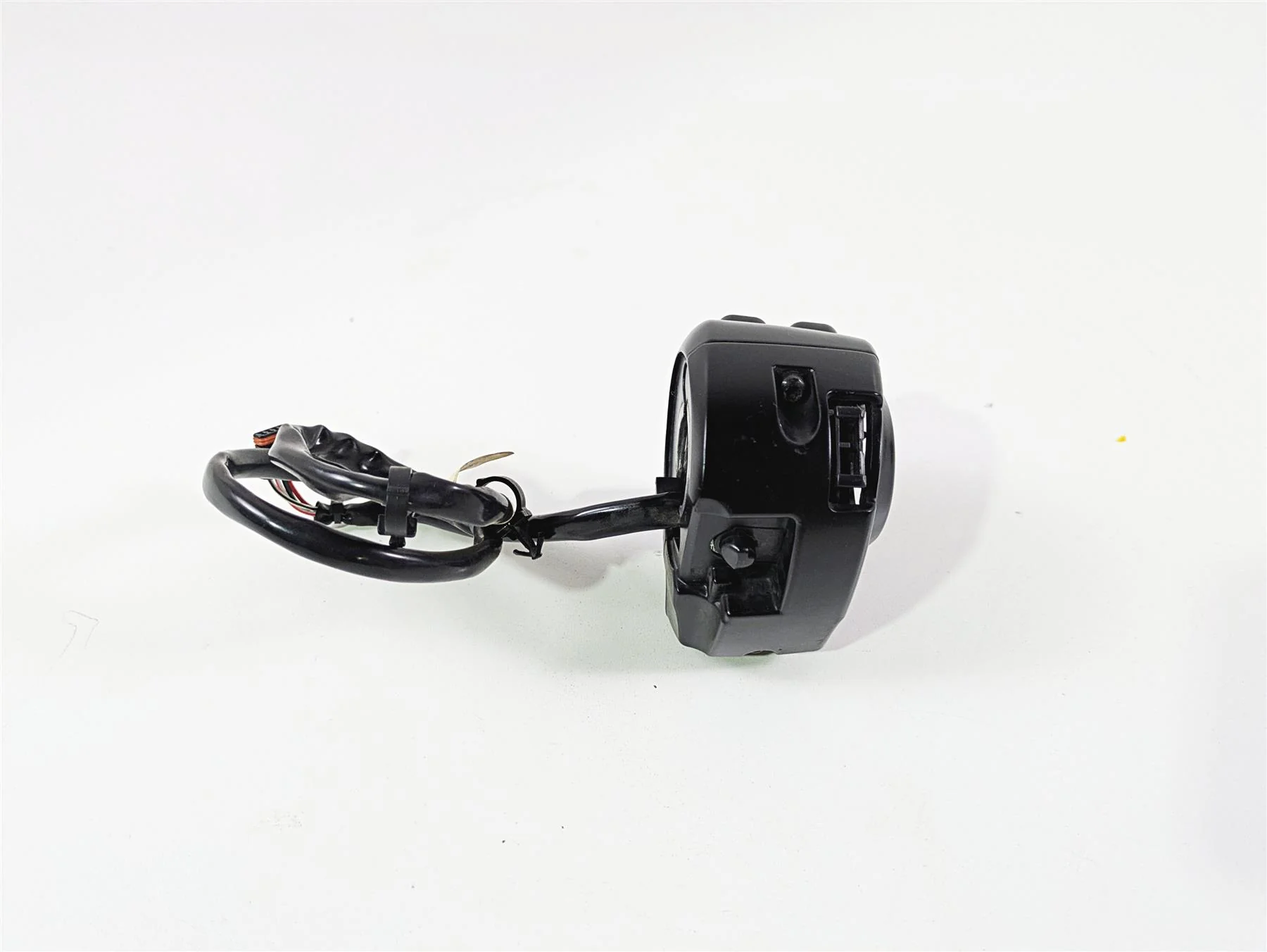 2016 Harley Touring FLHR Road King  Left Hand Control Switch - Read 71500126B - Image 3