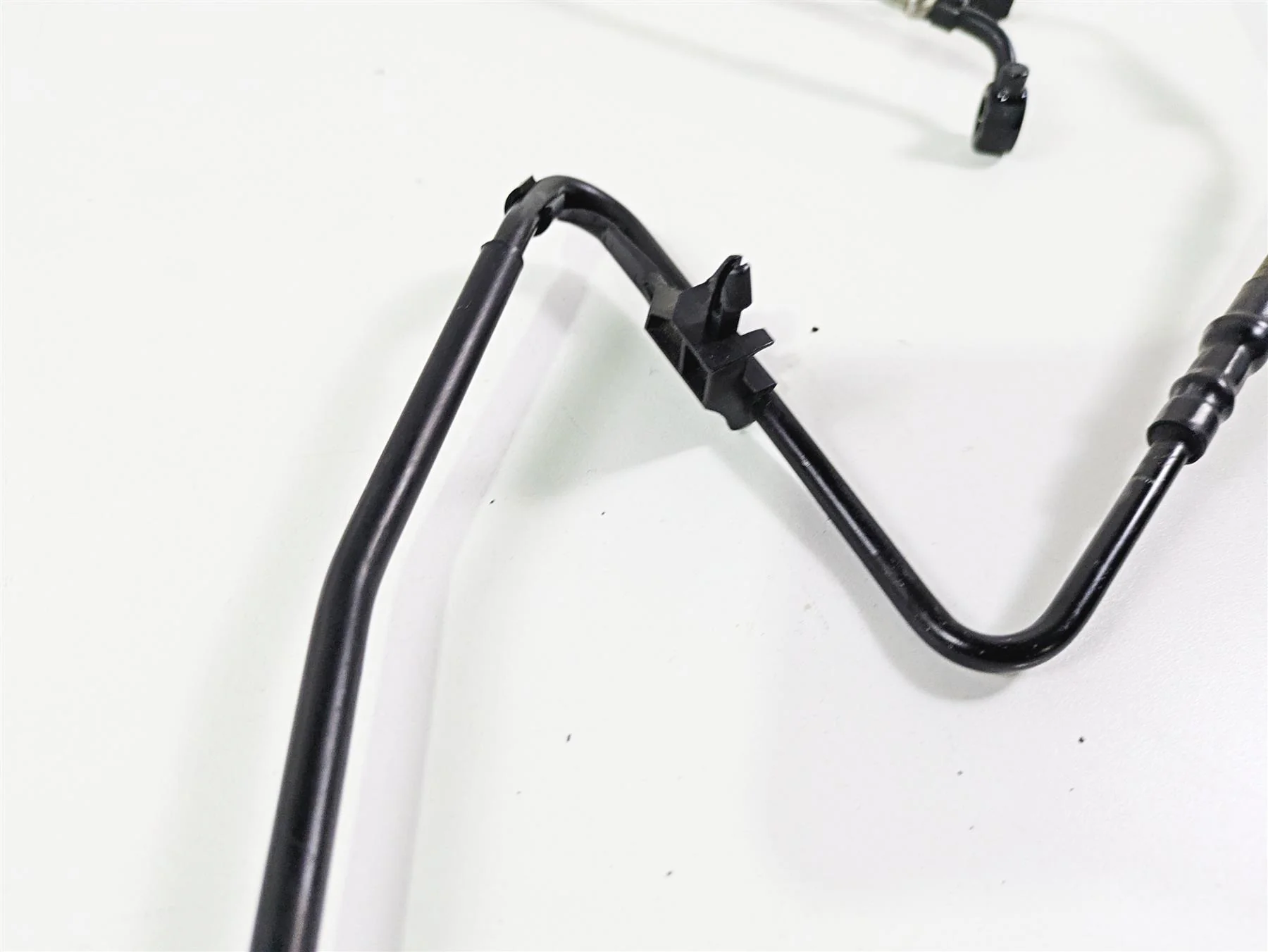2016 Harley Touring FLHR Road King  Rear Abs Brake Line Set 41800012 41800541 - Image 10