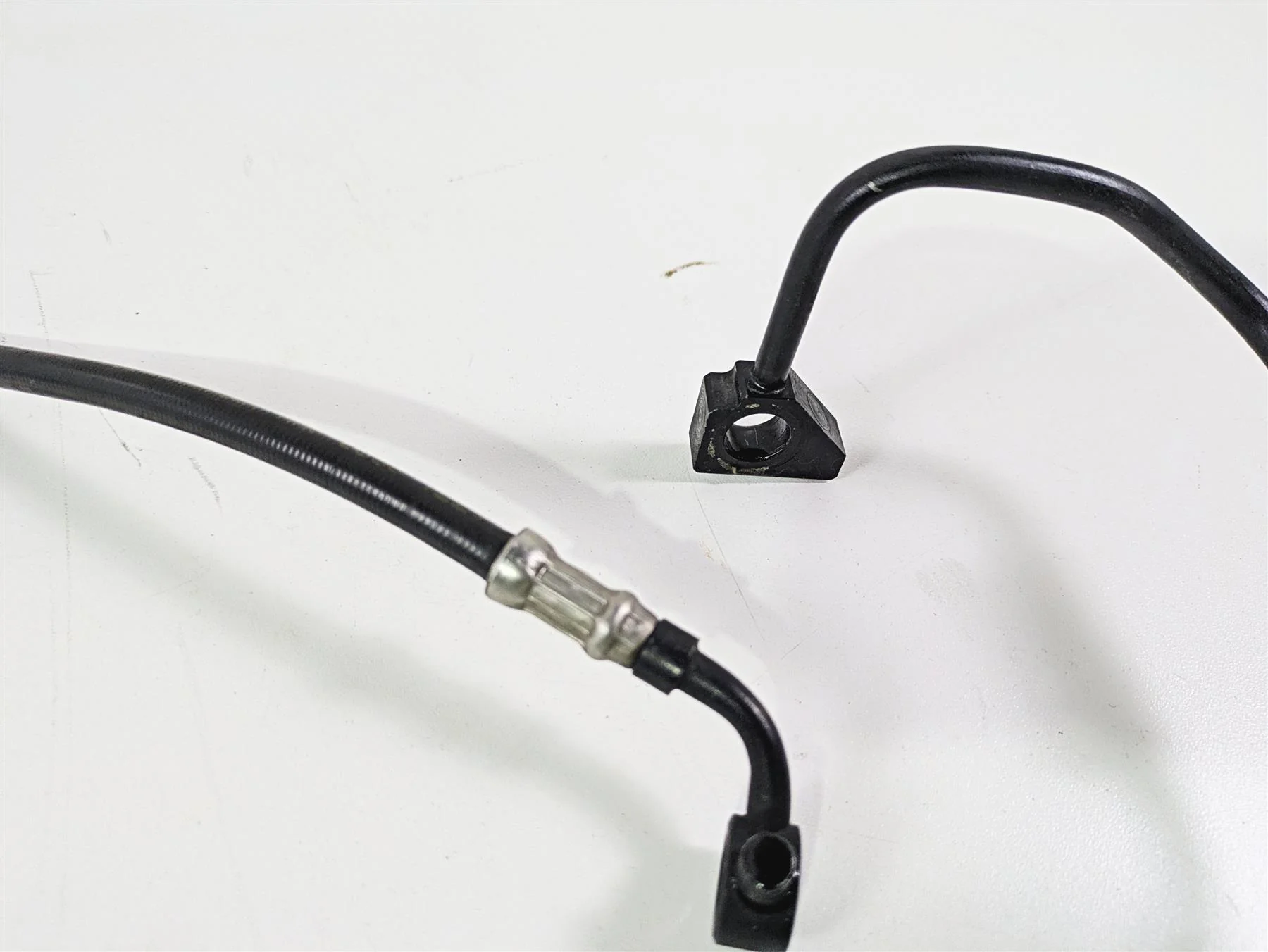 2016 Harley Touring FLHR Road King  Rear Abs Brake Line Set 41800012 41800541 - Image 5
