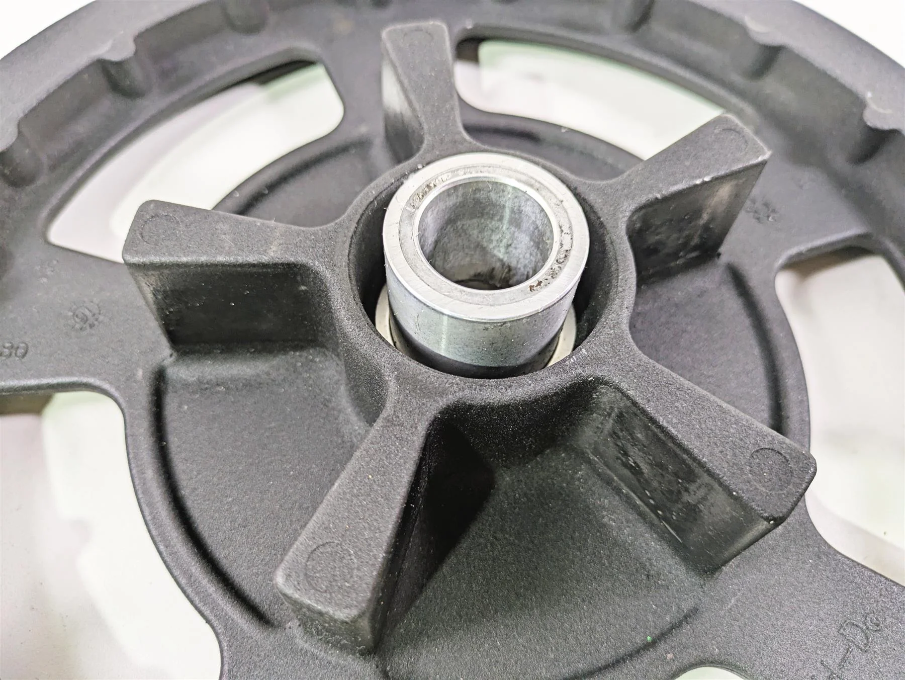 2016 Harley Touring FLHR Road King  Rear Belt Sprocket Pulley 68T 1" 37781-09 - Image 9