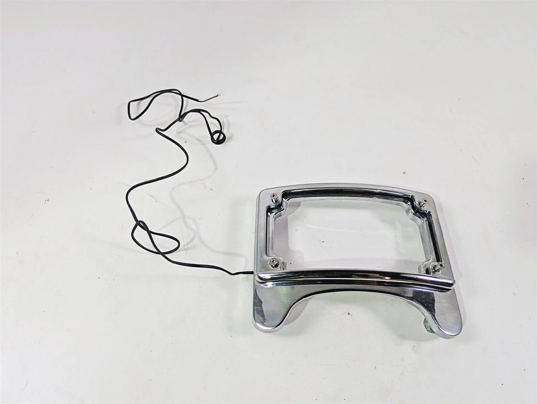 2016 Harley Touring FLHR Road King  Rear License Plate Holder - Read