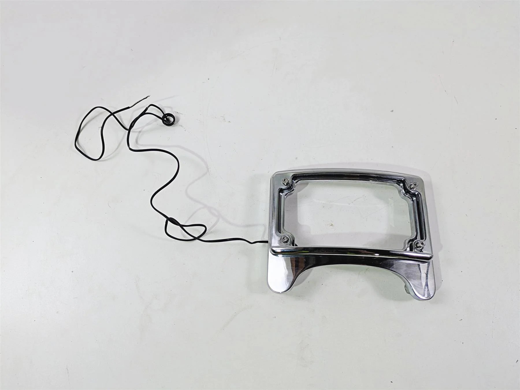 2016 Harley Touring FLHR Road King  Rear License Plate Holder - Read - Image 5