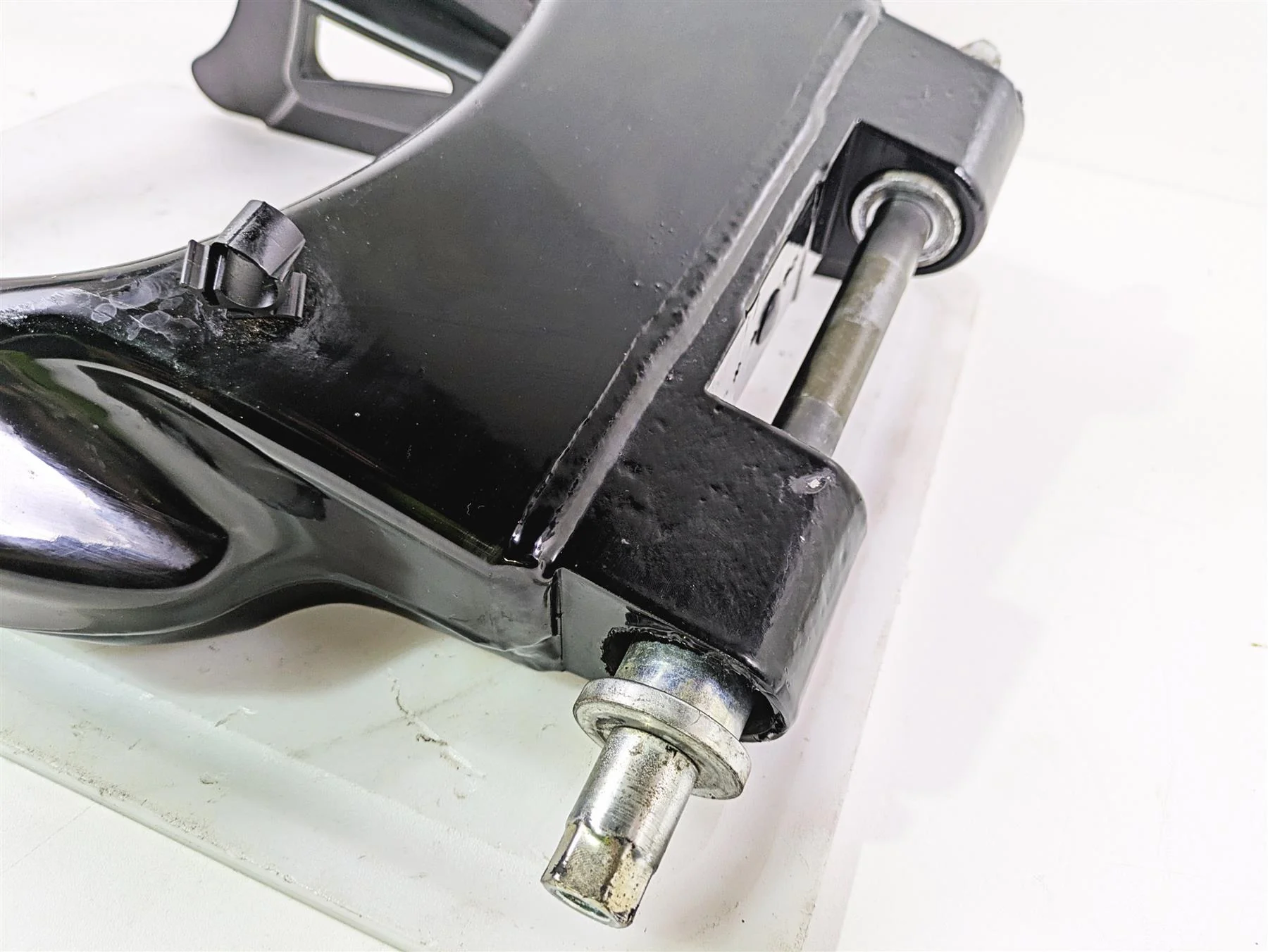 2016 Harley Touring FLHR Road King  Rear Swing Arm Swingarm 47549-09A - Image 11