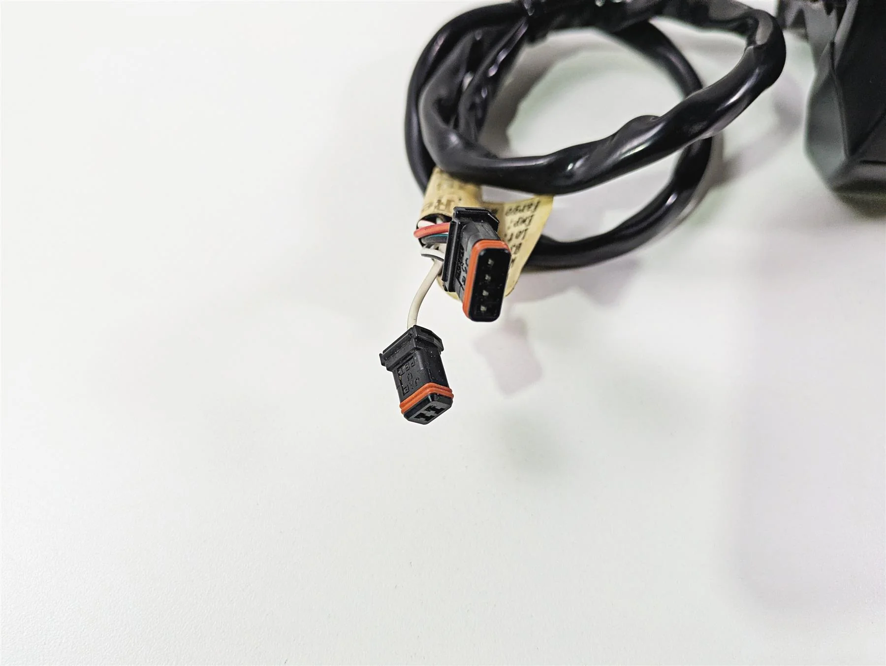2016 Harley Touring FLHR Road King  Right Hand Control Switch 71500127C - Image 7