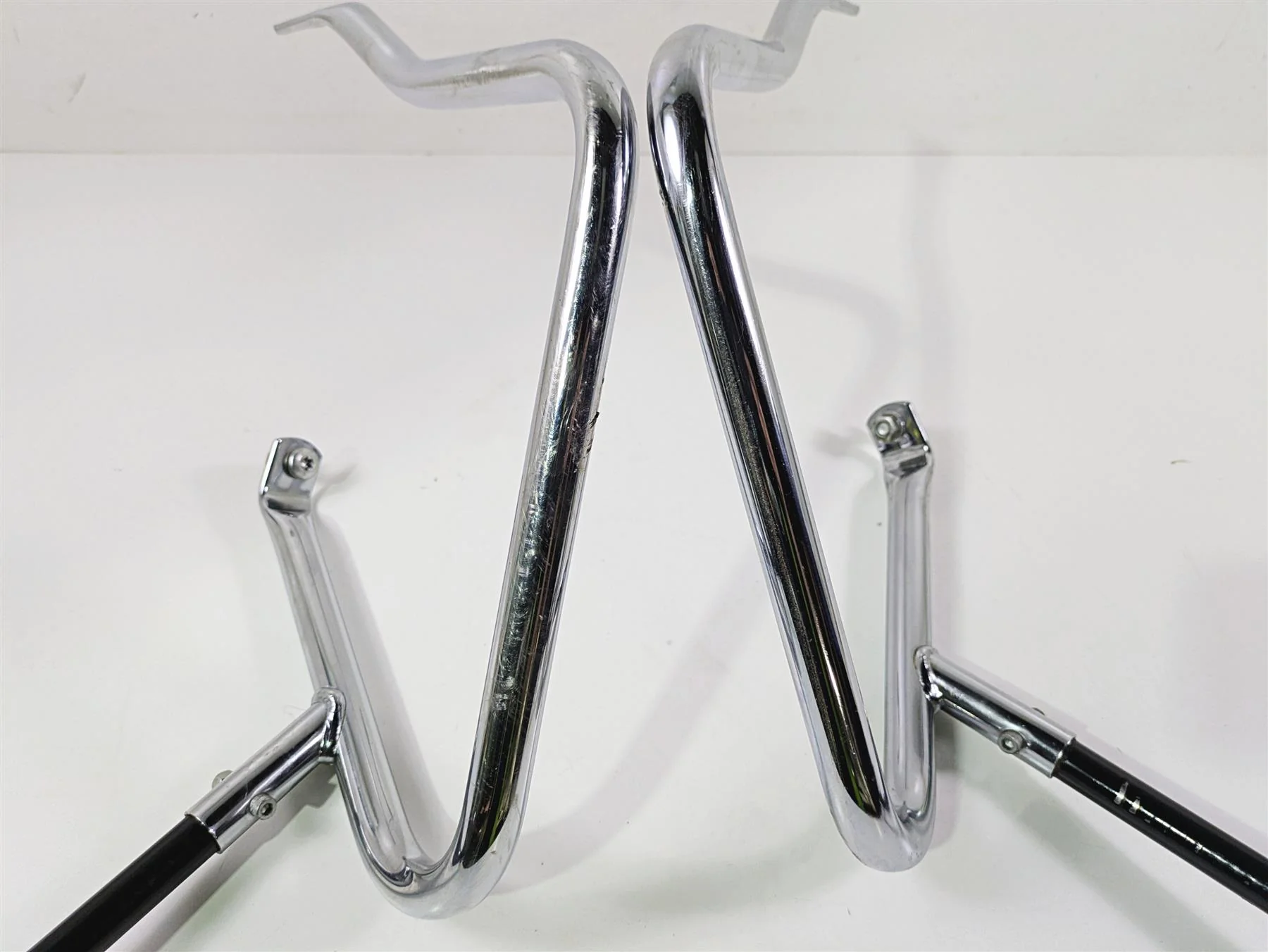 2016 Harley Touring FLHR Road King  Saddlebag Rail Guard Set 90200506 90200507 - Image 10